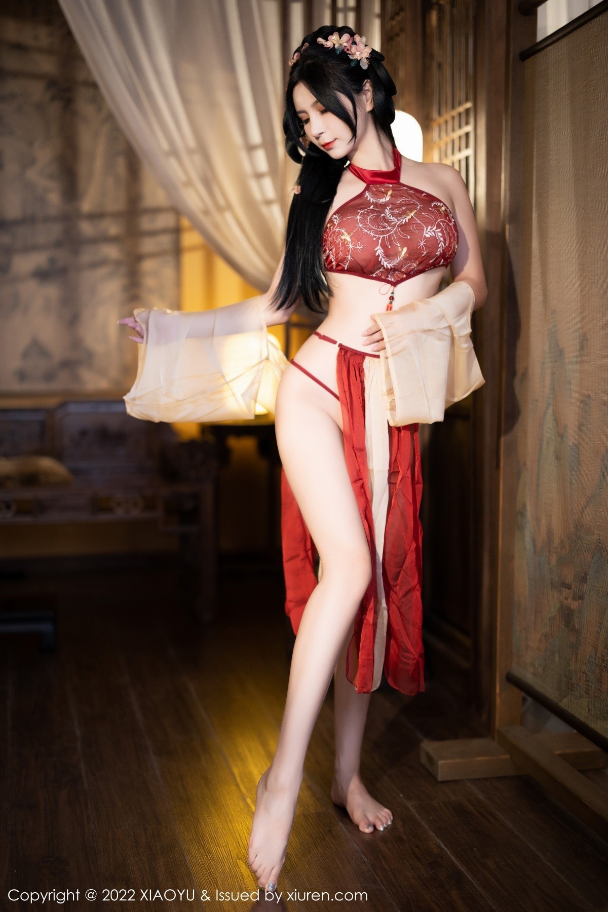xgyw.top_[XiaoYu画语界]Vol.858_模特小蛮妖Yummy杭州旅拍红色丝绸古装服露白嫩肌肤诱惑写真81P
