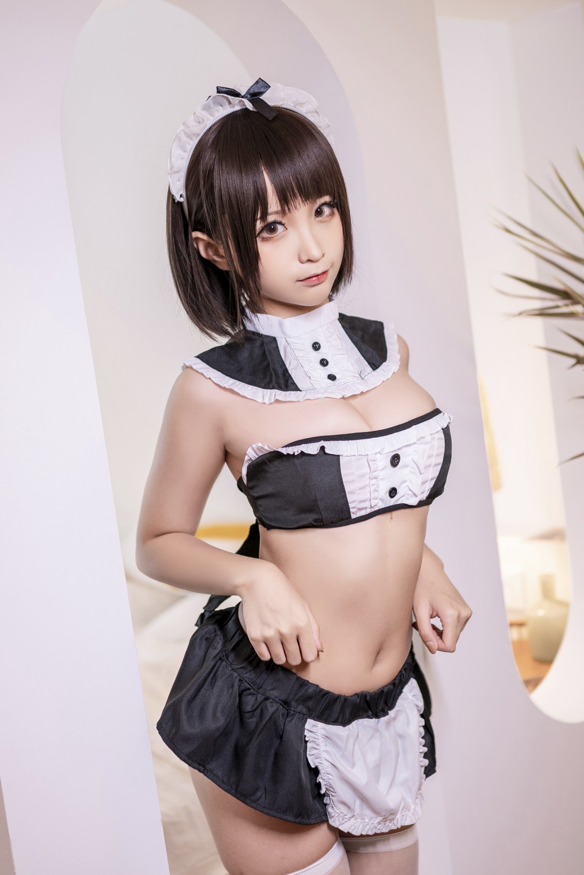 xgyw.top_动漫博主蠢沫沫撩汉女仆主题私房超短女仆裙露性感白色内裤秀翘臀诱惑写真40P