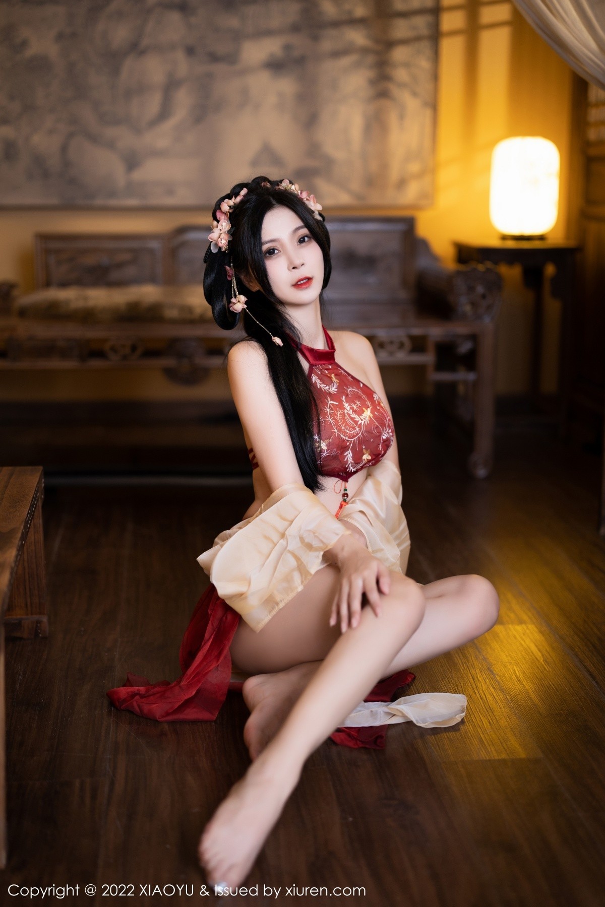 xgyw.top_[XiaoYu画语界]Vol.858_模特小蛮妖Yummy杭州旅拍红色丝绸古装服露白嫩肌肤诱惑写真81P