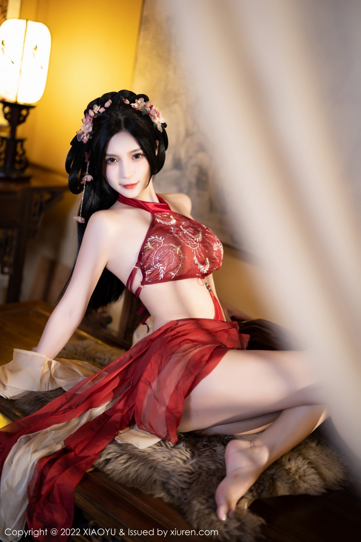 xgyw.top_[XiaoYu画语界]Vol.858_模特小蛮妖Yummy杭州旅拍红色丝绸古装服露白嫩肌肤诱惑写真81P