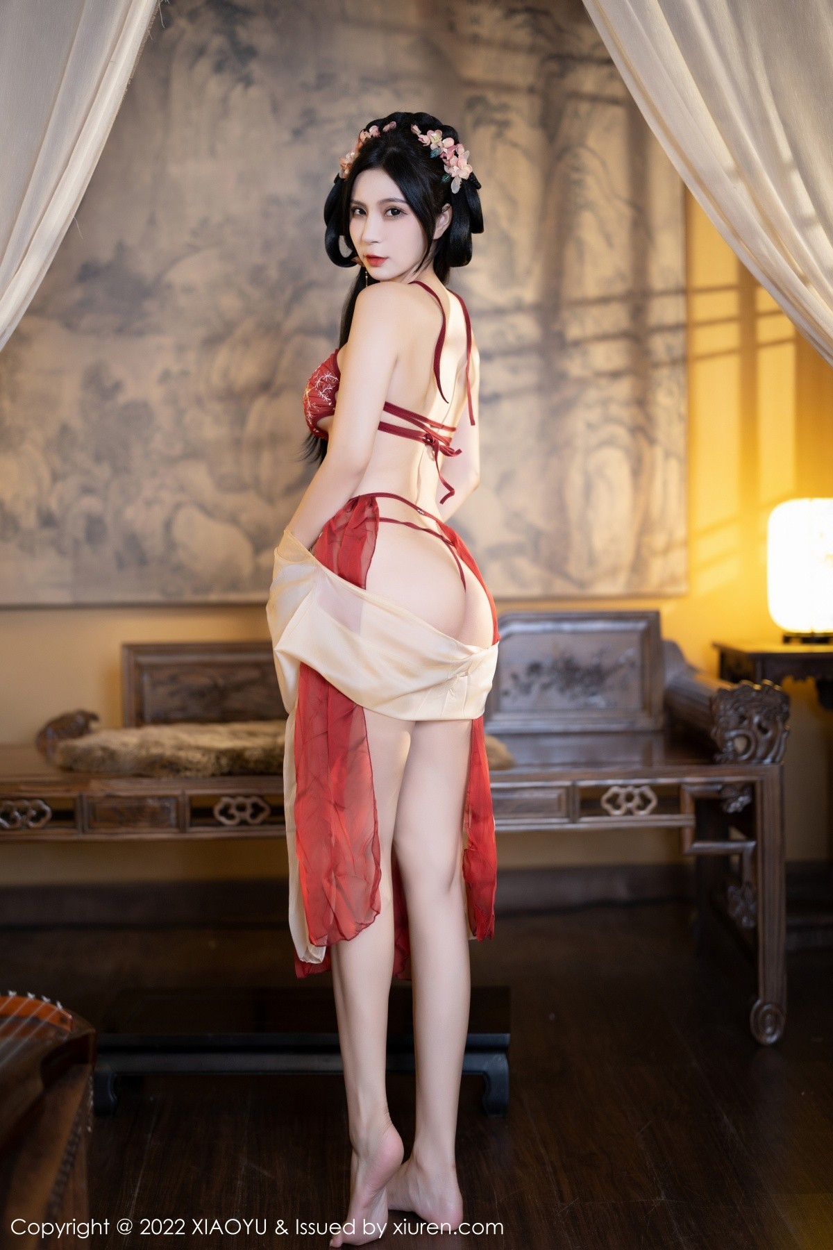 xgyw.top_[XiaoYu画语界]Vol.858_模特小蛮妖Yummy杭州旅拍红色丝绸古装服露白嫩肌肤诱惑写真81P