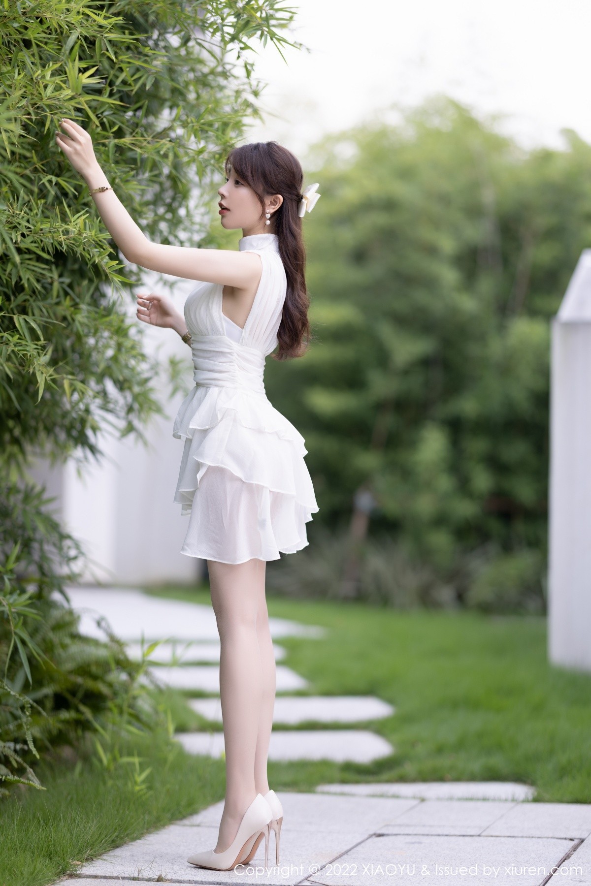 xgyw.top_[XiaoYu画语界]Vol.859_女神徐莉芝Booty脱白色连衣短裙露性感白色内衣完美诱惑写真77P