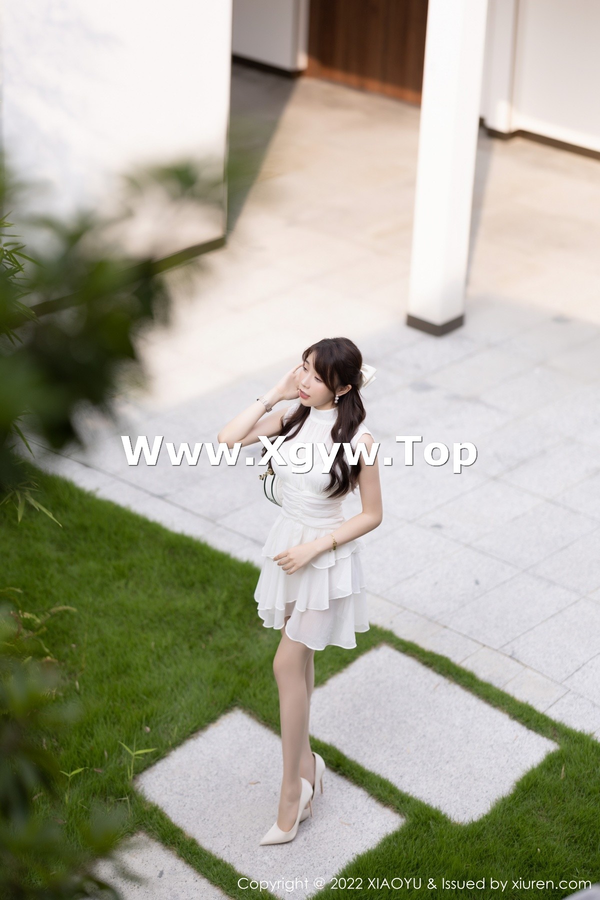 xgyw.top_[XiaoYu画语界]Vol.859_女神徐莉芝Booty脱白色连衣短裙露性感白色内衣完美诱惑写真77P