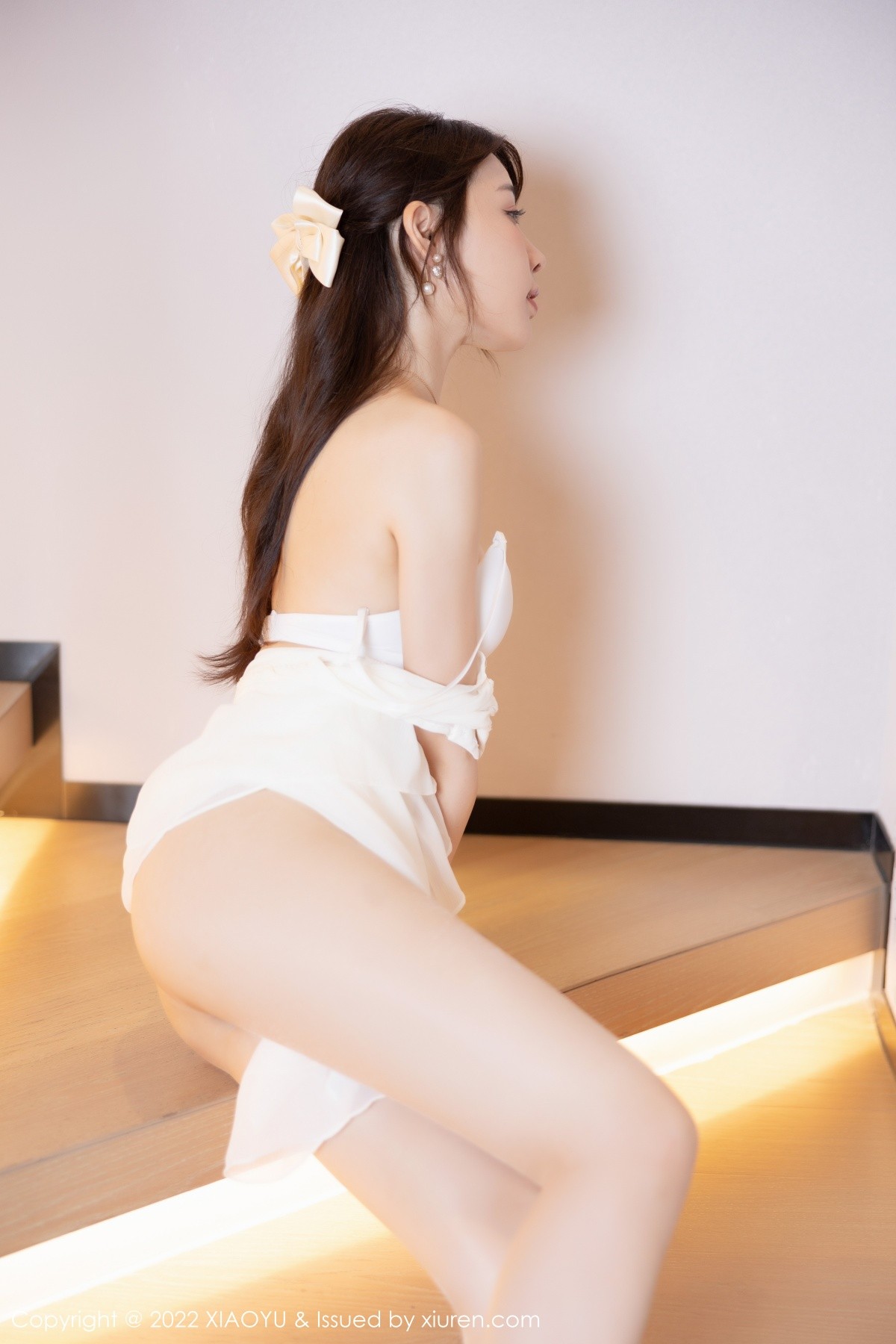 xgyw.top_[XiaoYu画语界]Vol.859_女神徐莉芝Booty脱白色连衣短裙露性感白色内衣完美诱惑写真77P