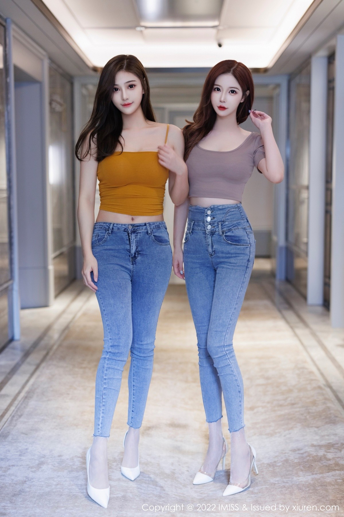 xgyw.top_[IMISS爱蜜社]Vol.697_模特合集女神Lavinia＆LindaLinda脱牛仔裤露性感内衣诱惑写真44P