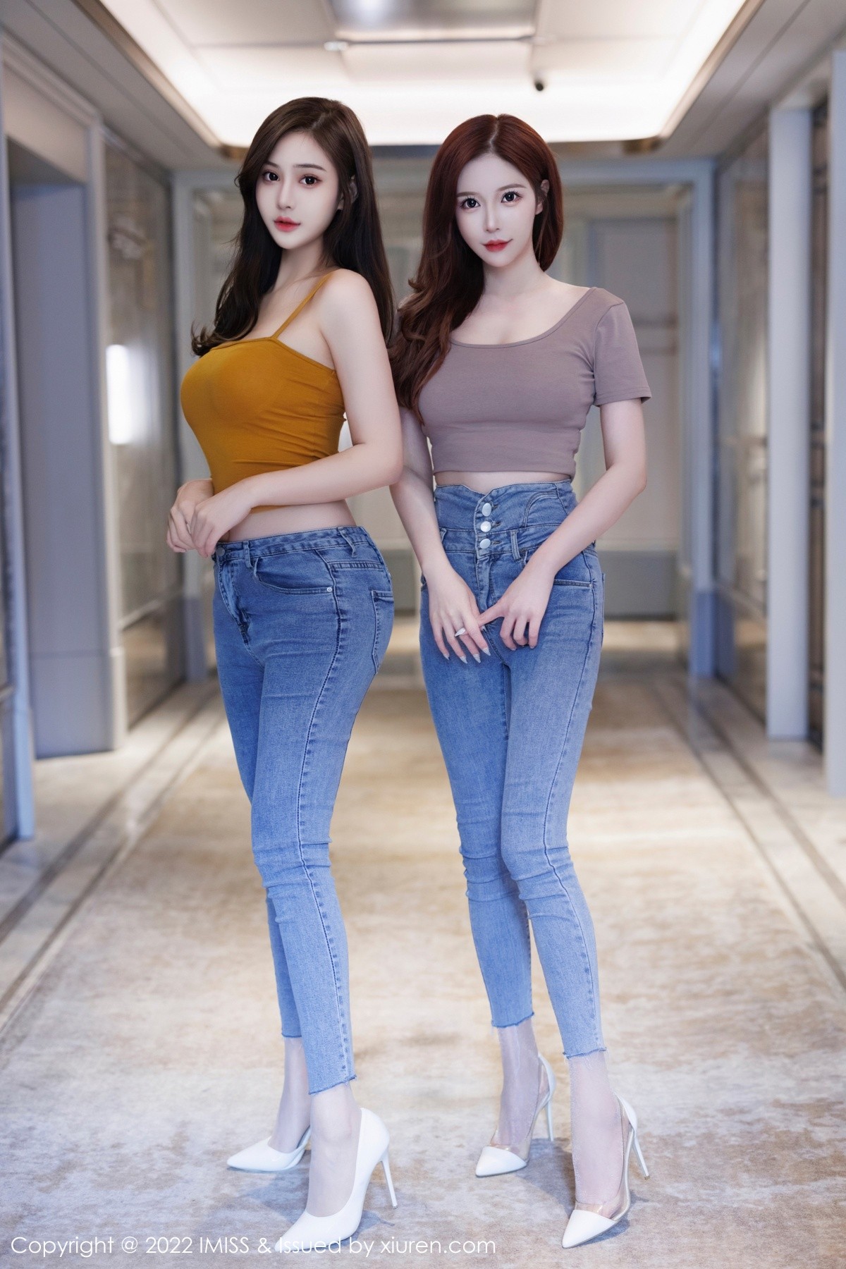xgyw.top_[IMISS爱蜜社]Vol.697_模特合集女神Lavinia＆LindaLinda脱牛仔裤露性感内衣诱惑写真44P