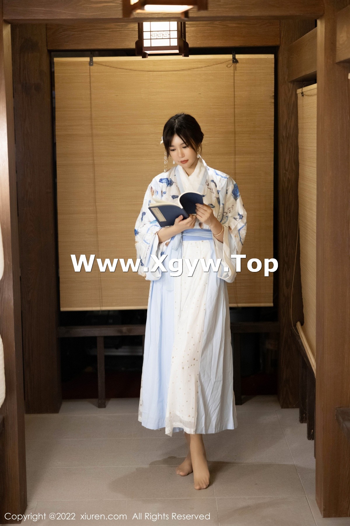 xgyw.top_XiuRen第5569期_女神绮里嘉ula私房日式风性感和服配超薄无内肉丝极致诱惑写真75P