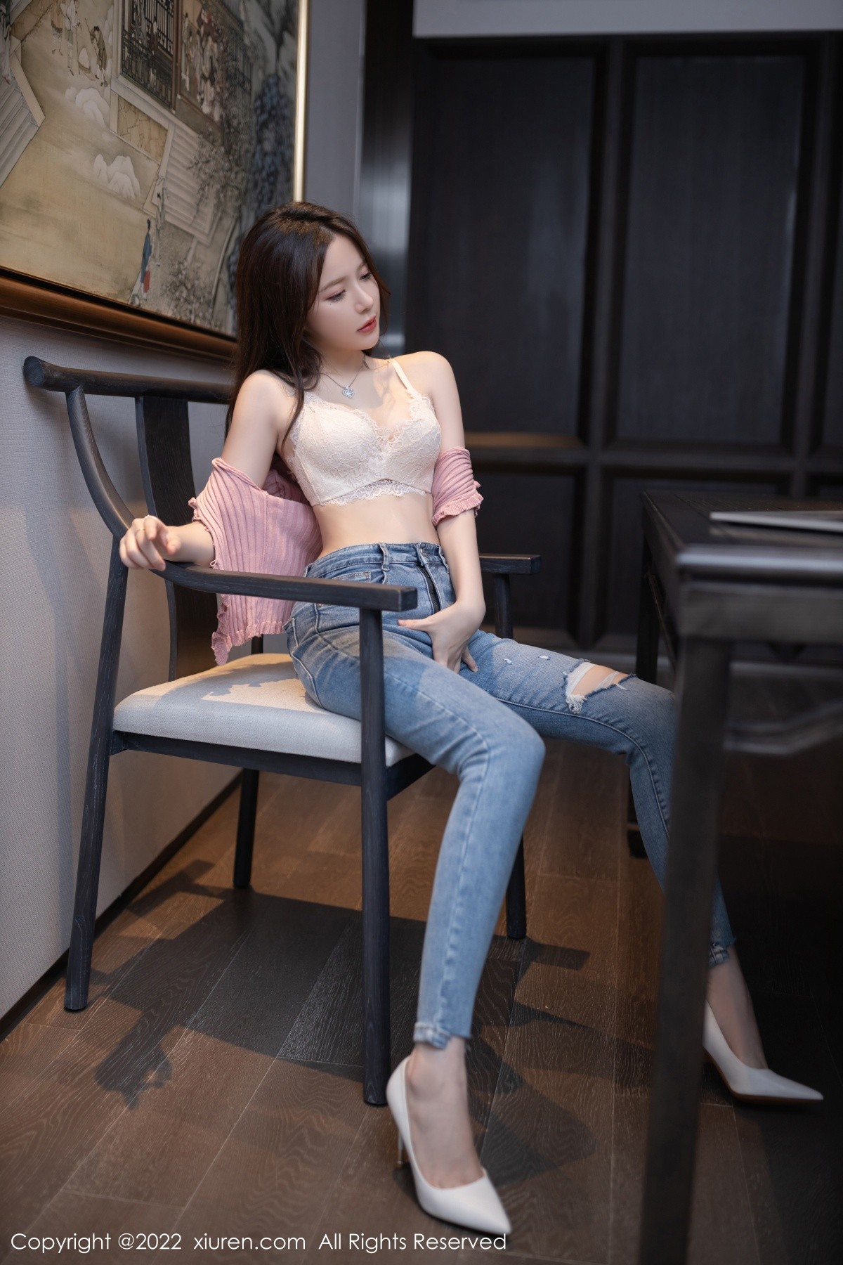 xgyw.top_XiuRen第5570期_模特鱼子酱Fish云南旅拍粉色上衣配牛仔裤秀完美身材诱惑写真80P