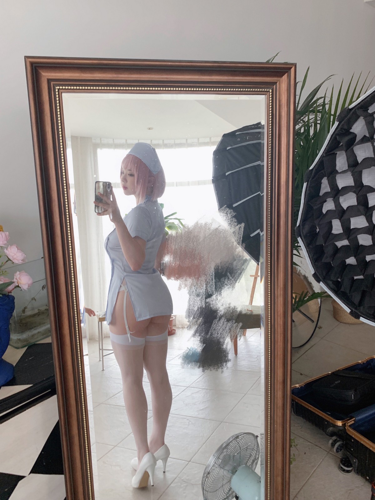 xgyw.top_网络美女皮皮奶&周叽是可爱兔兔粉蓝护士主题私房床上性感姐妹花迷人诱惑写真77P