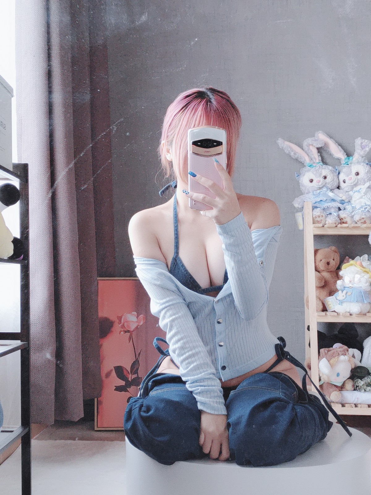xgyw.top_Cosplay美女日奈娇牛仔裤自拍主题私房半脱露性感牛仔内衣秀完美身材诱惑写真50P