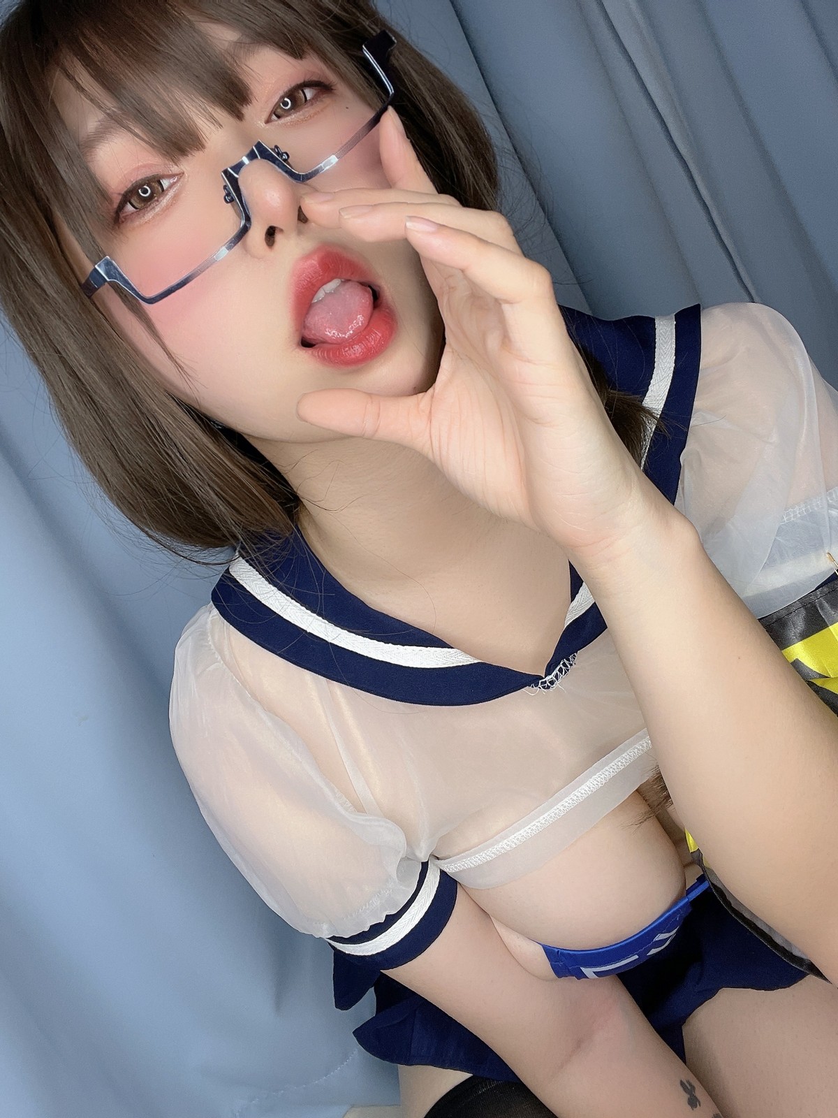 xgyw.top_网络美女次屁啦私底下的风纪委员主题私房薄透JK服饰露性感内衣秀豪乳诱惑写真36P