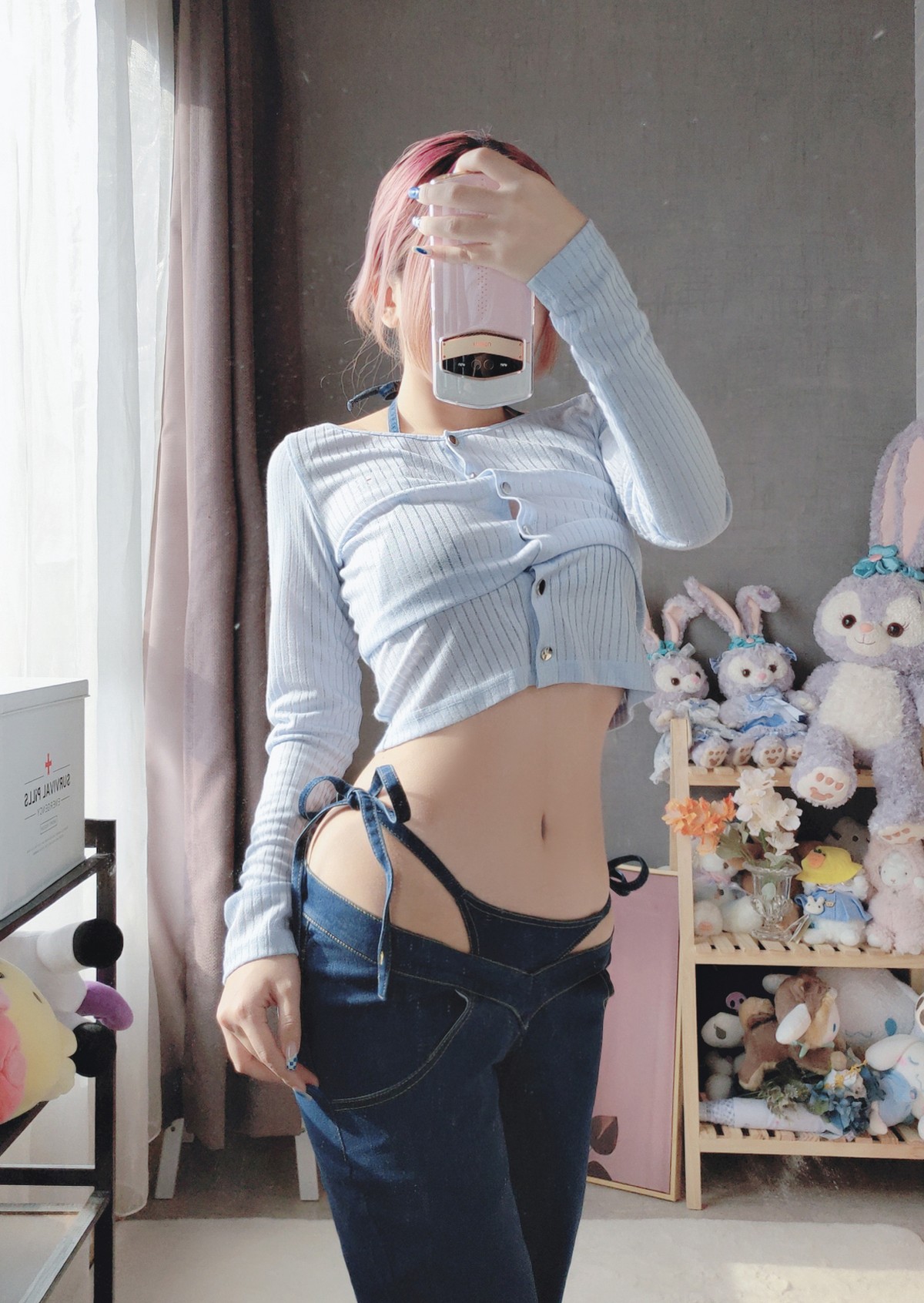 xgyw.top_Cosplay美女日奈娇牛仔裤自拍主题私房半脱露性感牛仔内衣秀完美身材诱惑写真50P