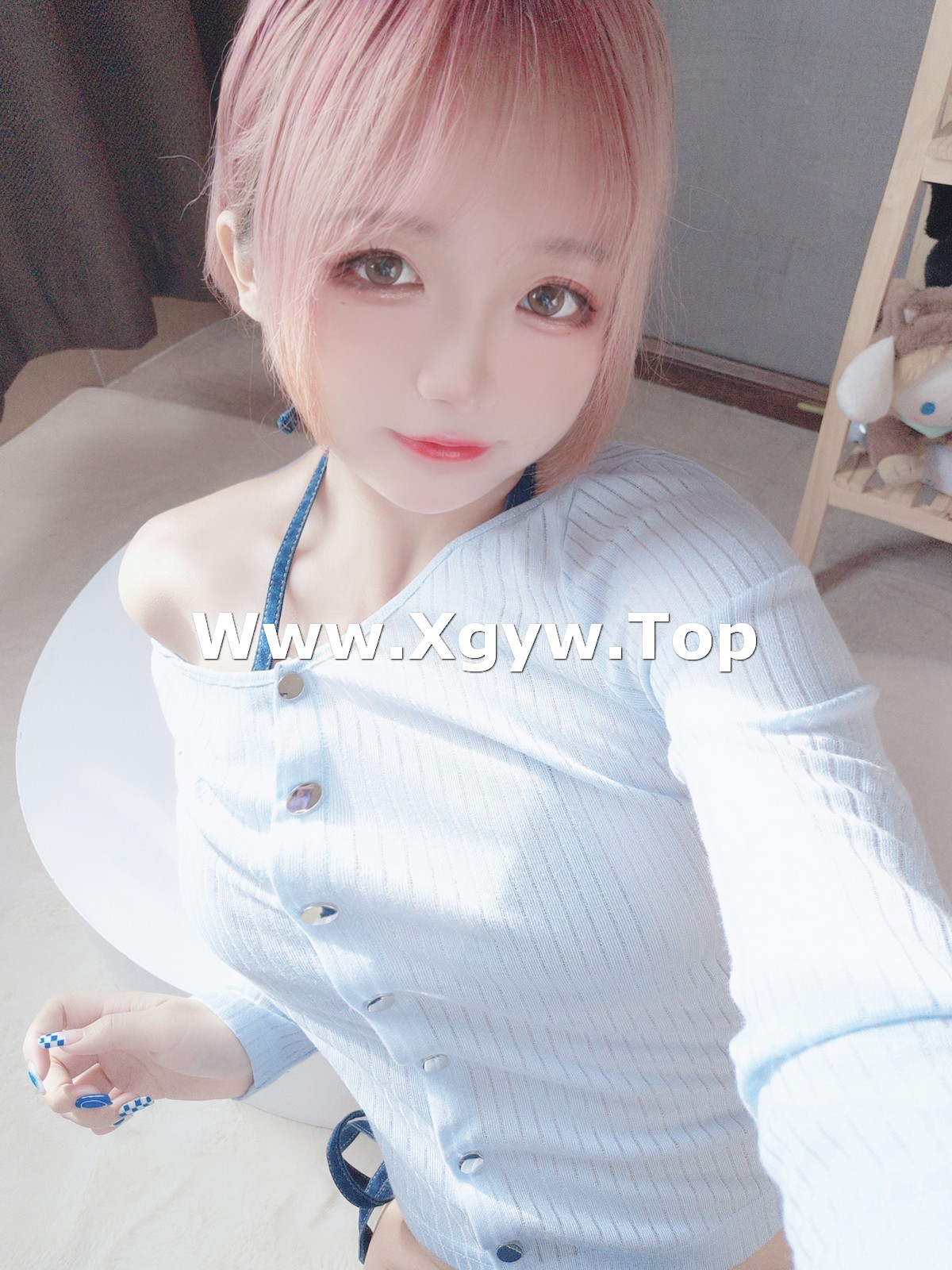xgyw.top_Cosplay美女日奈娇牛仔裤自拍主题私房半脱露性感牛仔内衣秀完美身材诱惑写真50P