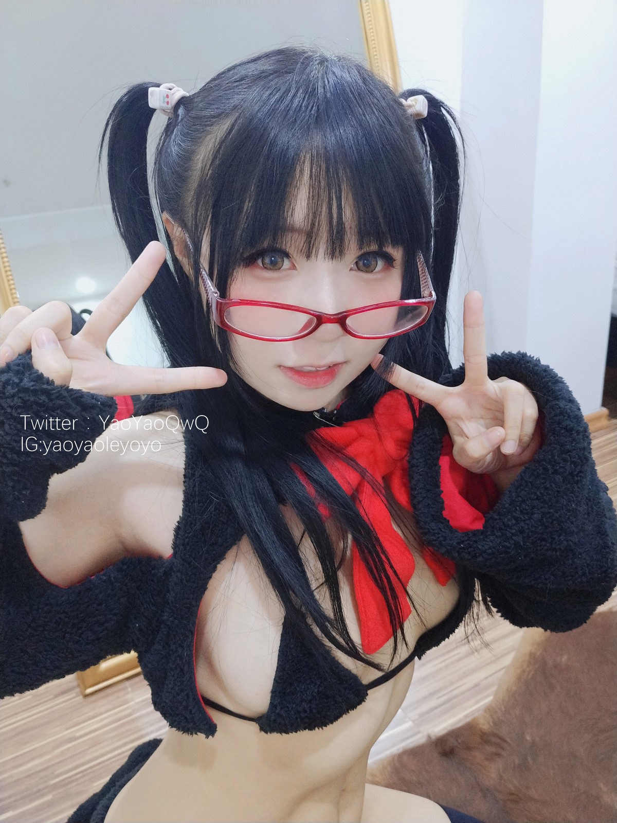 xgyw.top_网络美女软妹摇摇乐猫套装主题性感黑色绒毛服饰露三点式内衣迷人诱惑写真91P
