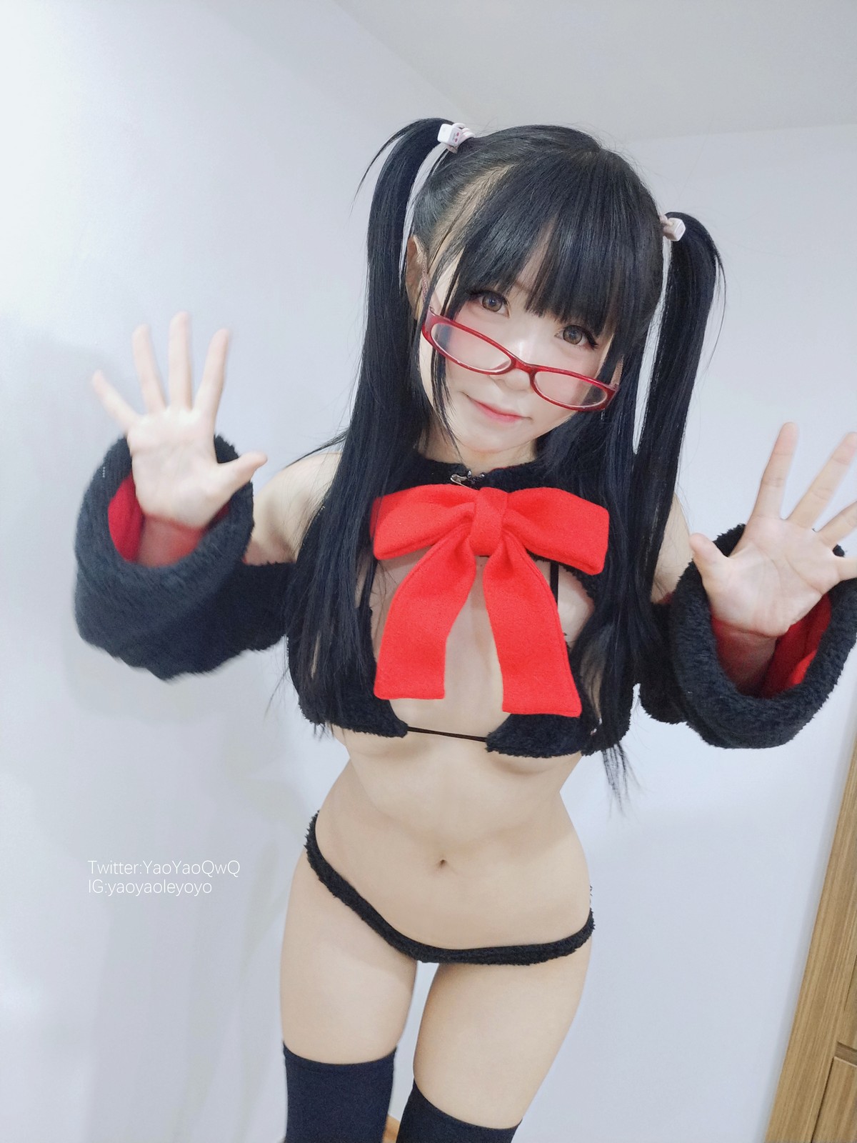 xgyw.top_网络美女软妹摇摇乐猫套装主题性感黑色绒毛服饰露三点式内衣迷人诱惑写真91P