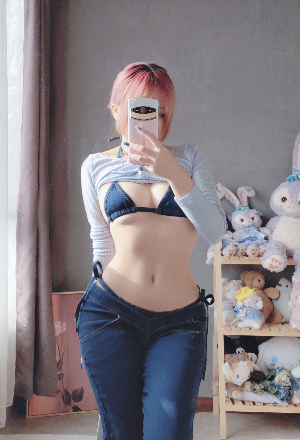 xgyw.top_Cosplay美女日奈娇牛仔裤自拍主题私房半脱露性感牛仔内衣秀完美身材诱惑写真50P