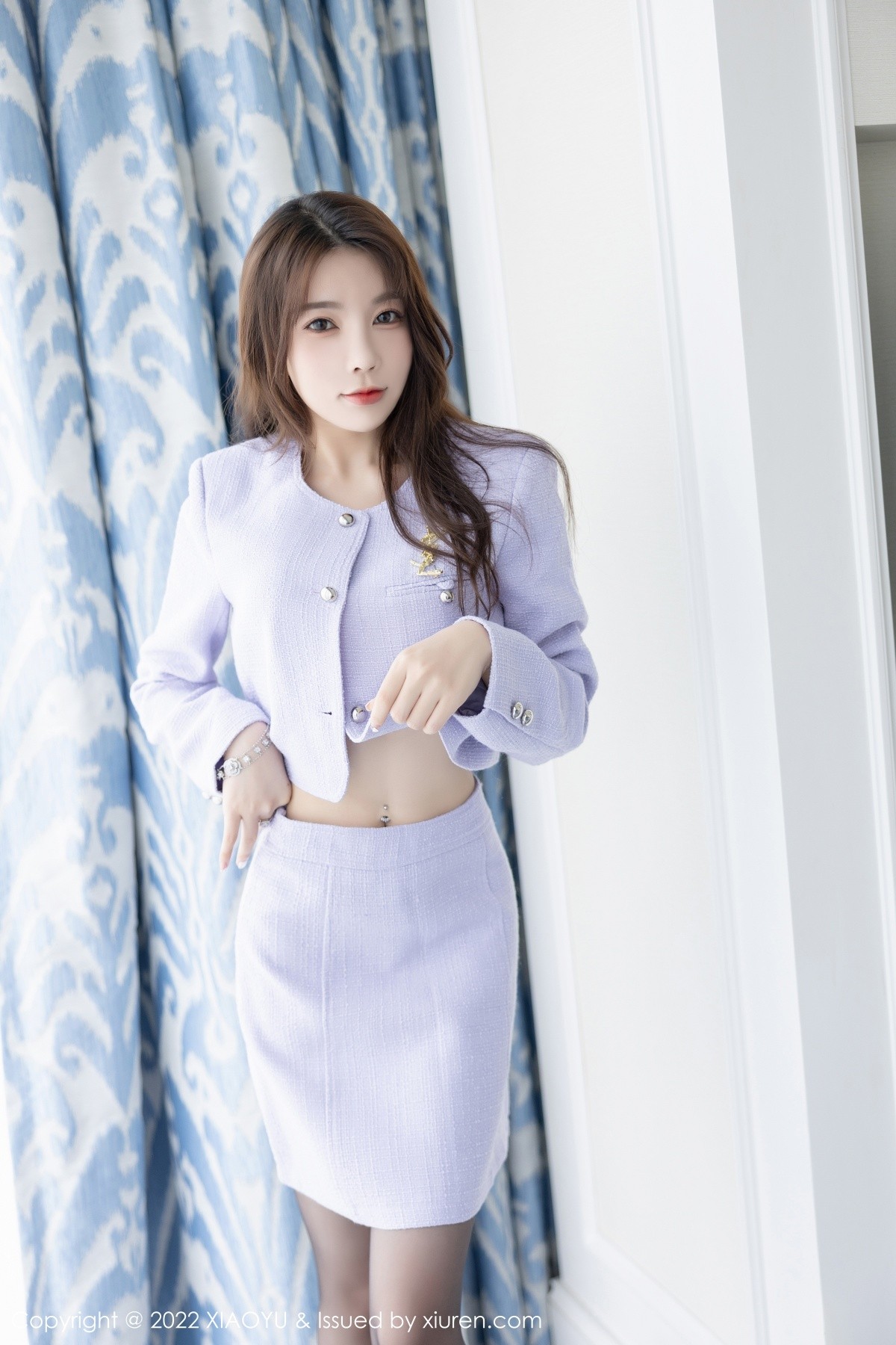 xgyw.top_[XiaoYu画语界]Vol.864_女神徐莉芝Booty杭州旅拍脱淡紫色套装露性感内衣完美诱惑写真100P