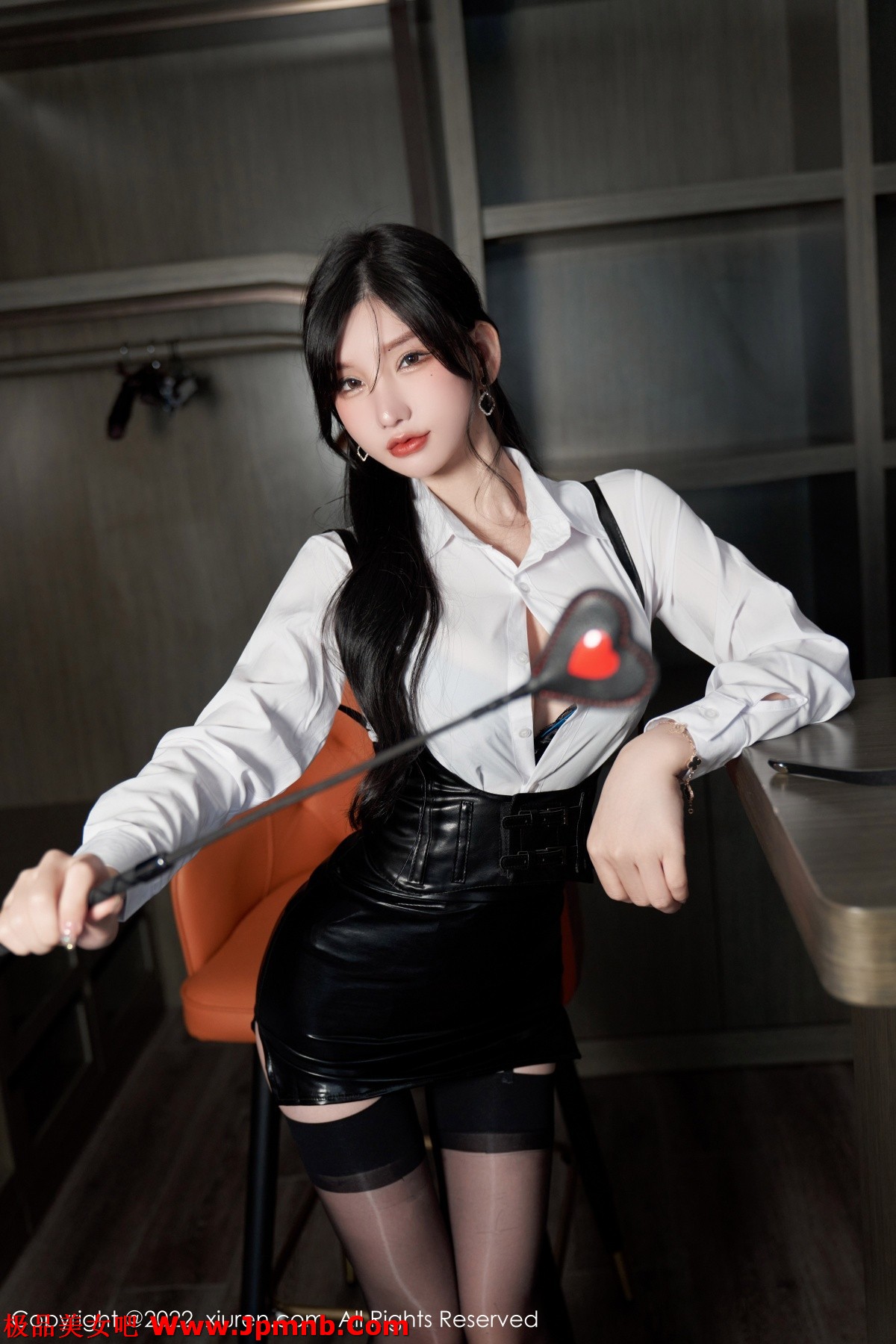 xgyw.top_XiuRen第5602期_女神周于希Sally性感白T配黑皮短裙露黑色蕾丝内衣完美诱惑写真90P