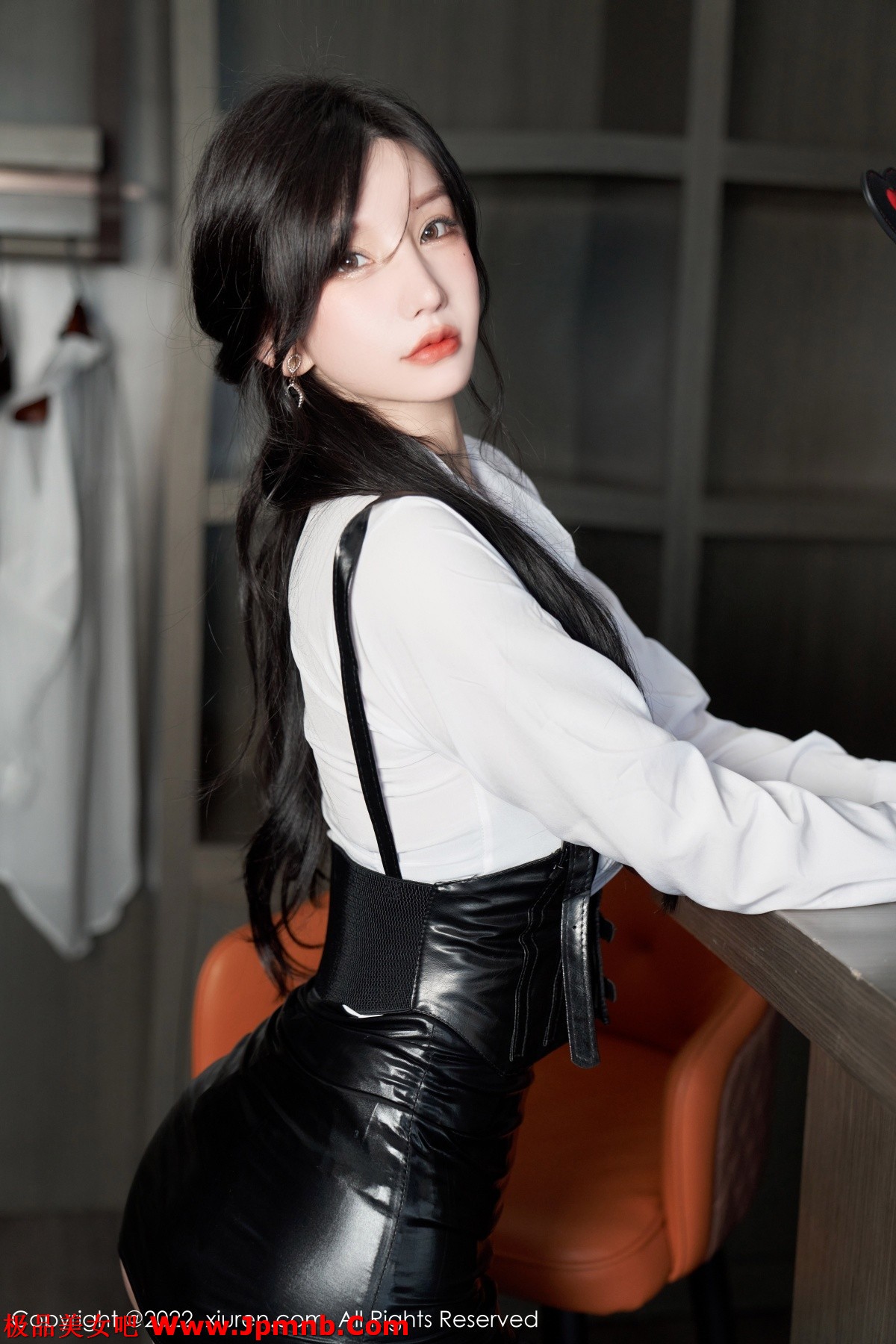 xgyw.top_XiuRen第5602期_女神周于希Sally性感白T配黑皮短裙露黑色蕾丝内衣完美诱惑写真90P
