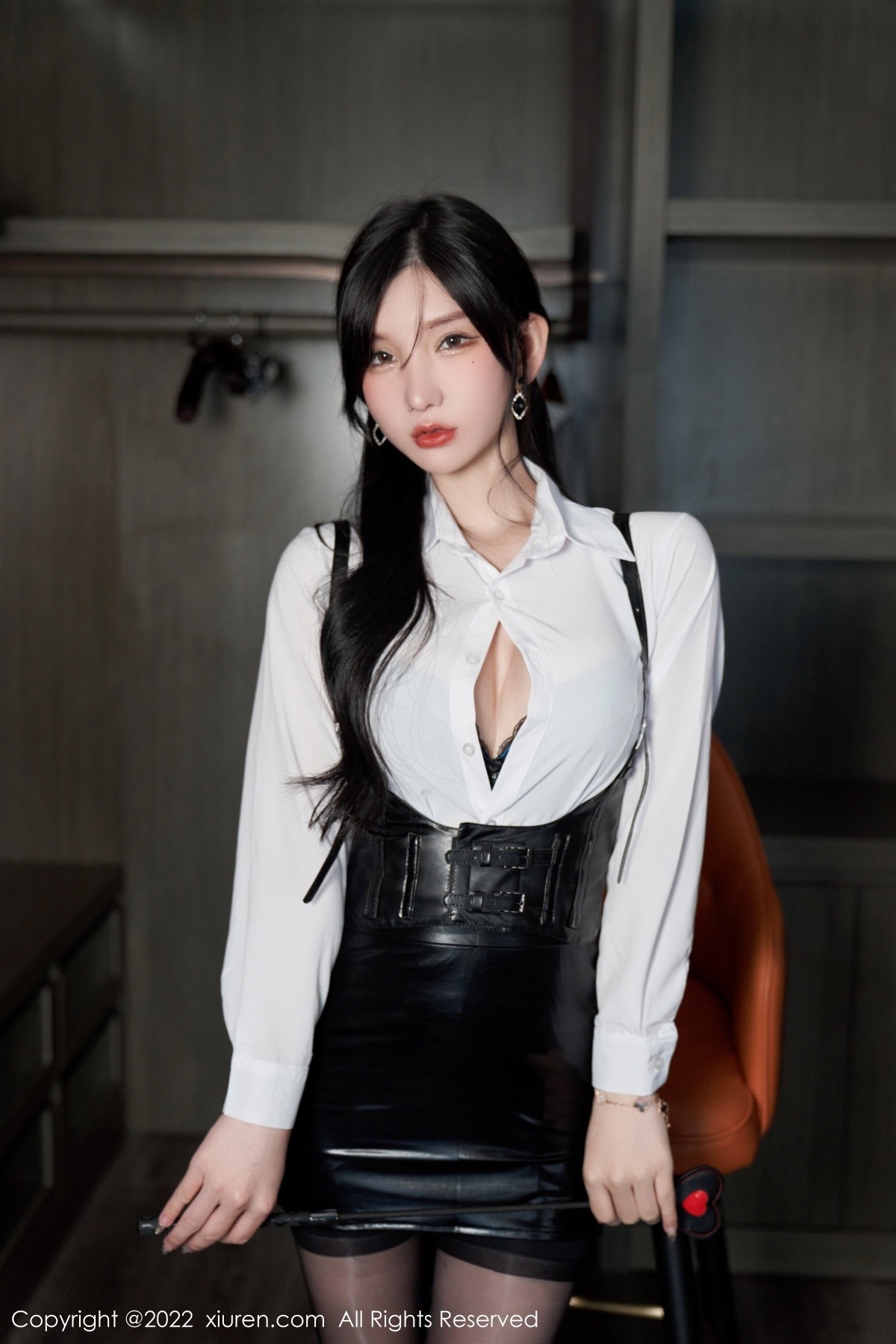 xgyw.top_XiuRen第5602期_女神周于希Sally性感白T配黑皮短裙露黑色蕾丝内衣完美诱惑写真90P