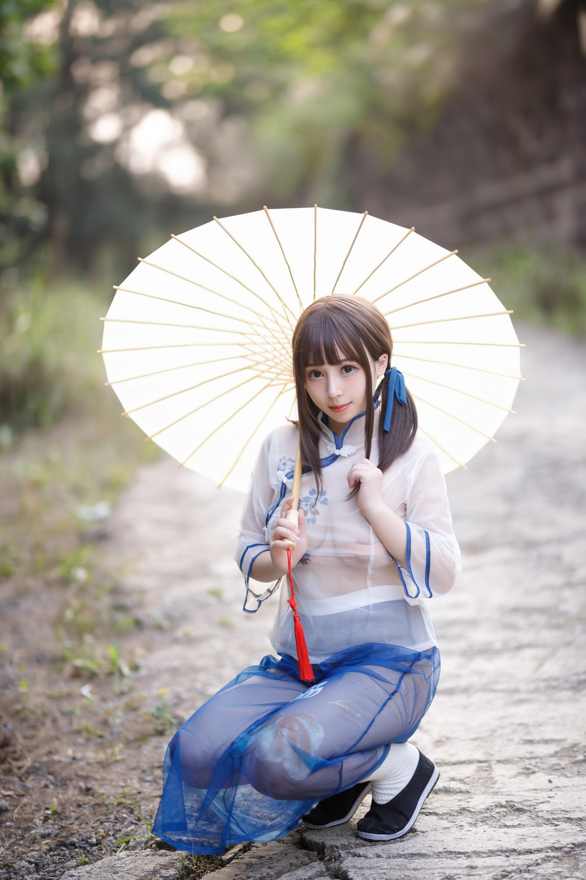 xgyw.top_网络美女胡桃猫Kurumineko乡野小娇妻主题户外脱性感薄透服饰露豪乳诱惑写真69P
