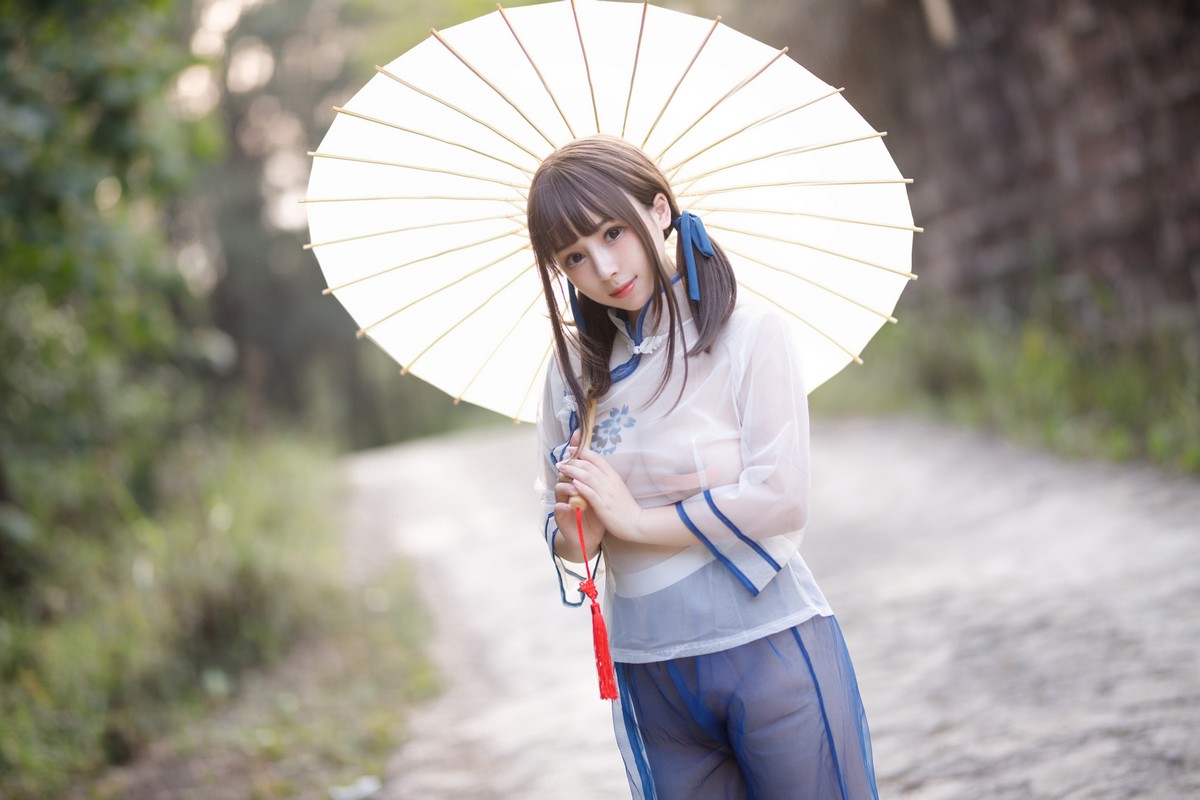 xgyw.top_网络美女胡桃猫Kurumineko乡野小娇妻主题户外脱性感薄透服饰露豪乳诱惑写真69P