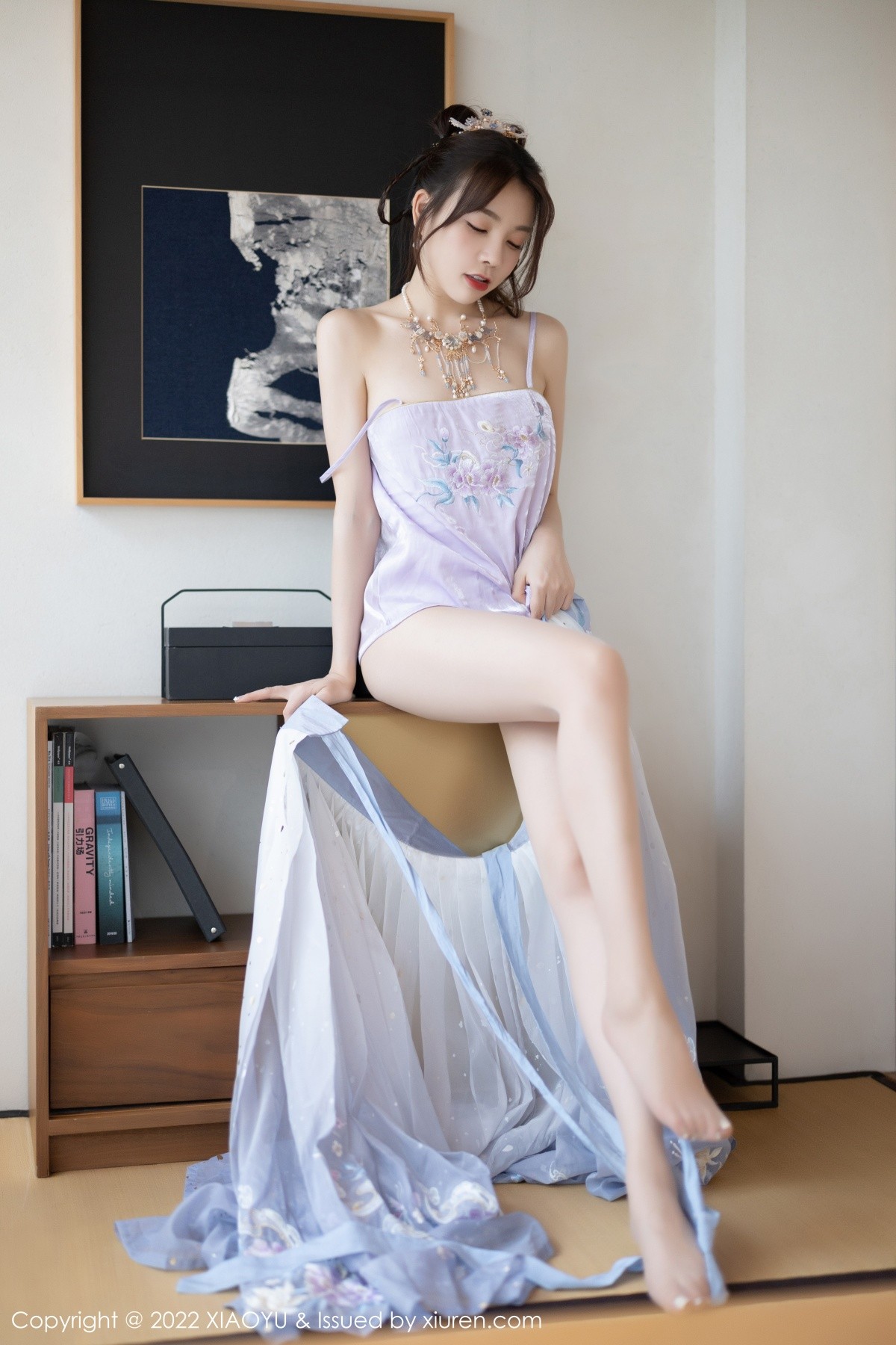 xgyw.top_[XiaoYu画语界]Vol.866_女神徐莉芝Booty杭州旅拍浅紫色古装服配超薄无内肉丝诱惑写真94P