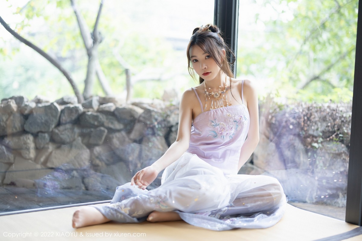 xgyw.top_[XiaoYu画语界]Vol.866_女神徐莉芝Booty杭州旅拍浅紫色古装服配超薄无内肉丝诱惑写真94P