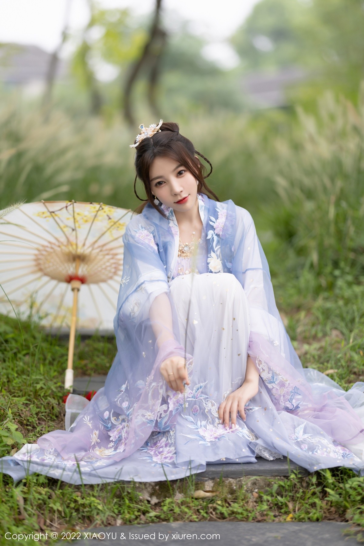 xgyw.top_[XiaoYu画语界]Vol.866_女神徐莉芝Booty杭州旅拍浅紫色古装服配超薄无内肉丝诱惑写真94P