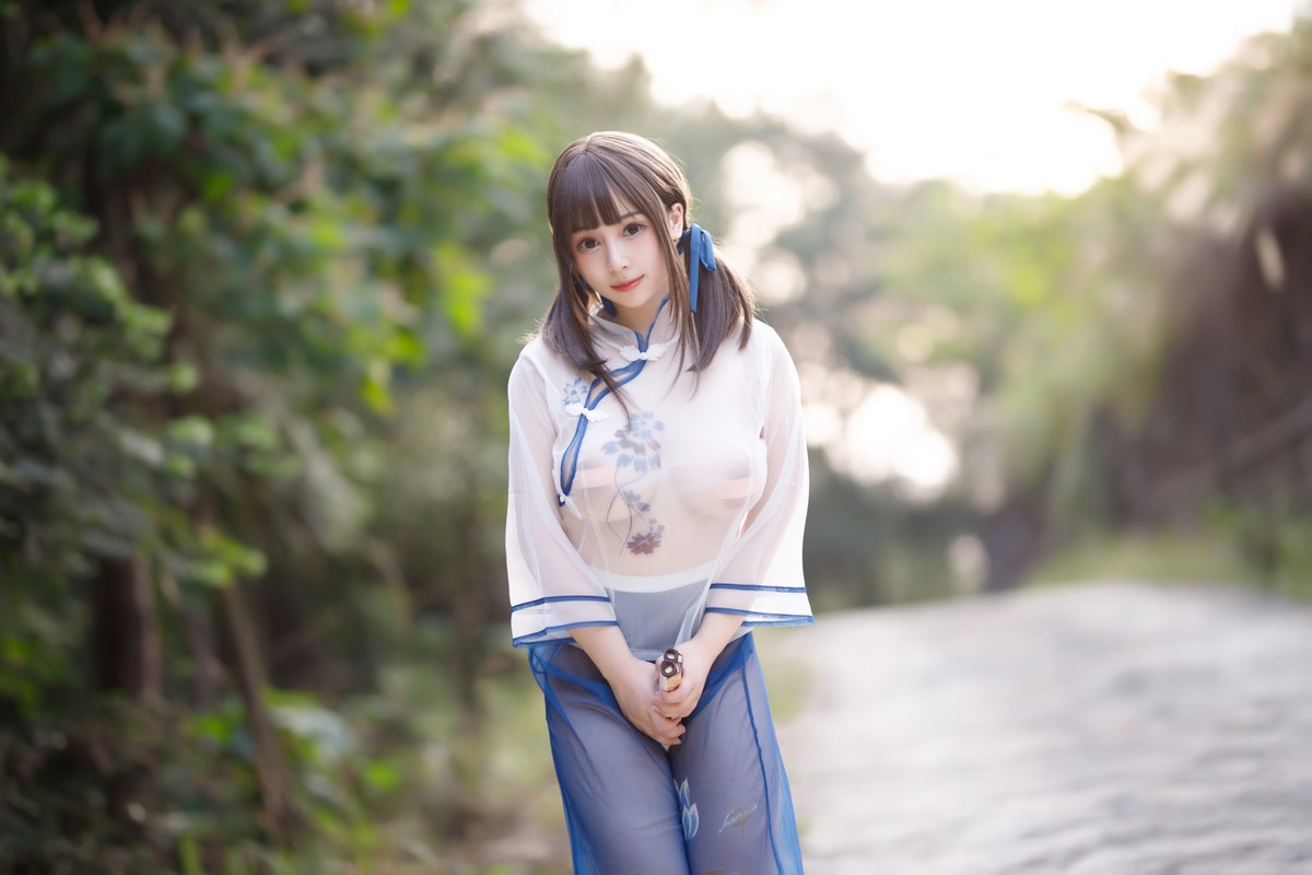 xgyw.top_网络美女胡桃猫Kurumineko乡野小娇妻主题户外脱性感薄透服饰露豪乳诱惑写真69P