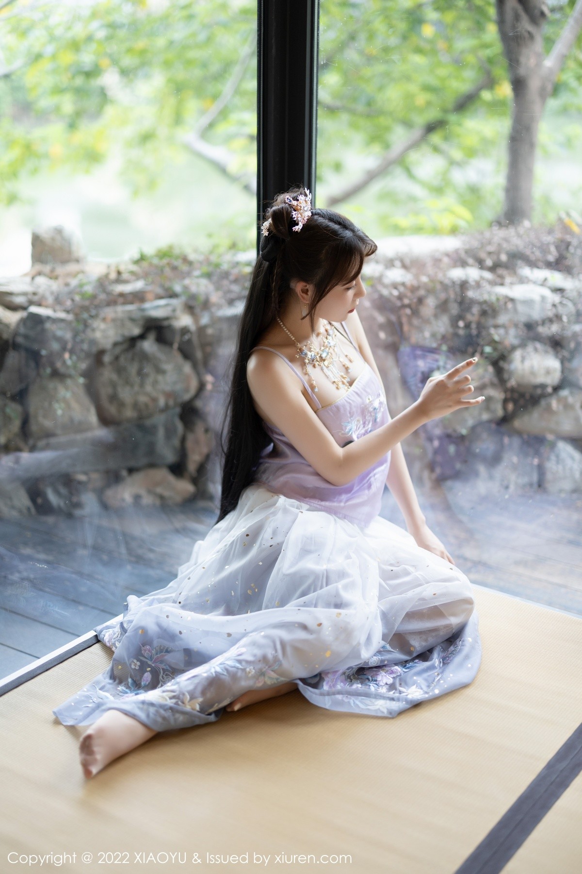 xgyw.top_[XiaoYu画语界]Vol.866_女神徐莉芝Booty杭州旅拍浅紫色古装服配超薄无内肉丝诱惑写真94P