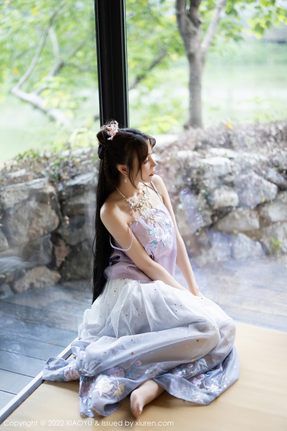 xgyw.top_[XiaoYu画语界]Vol.866_女神徐莉芝Booty杭州旅拍浅紫色古装服配超薄无内肉丝诱惑写真94P