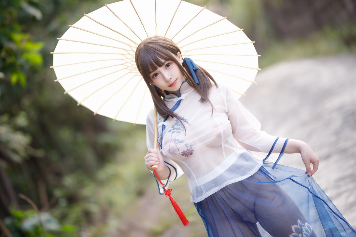 xgyw.top_网络美女胡桃猫Kurumineko乡野小娇妻主题户外脱性感薄透服饰露豪乳诱惑写真69P