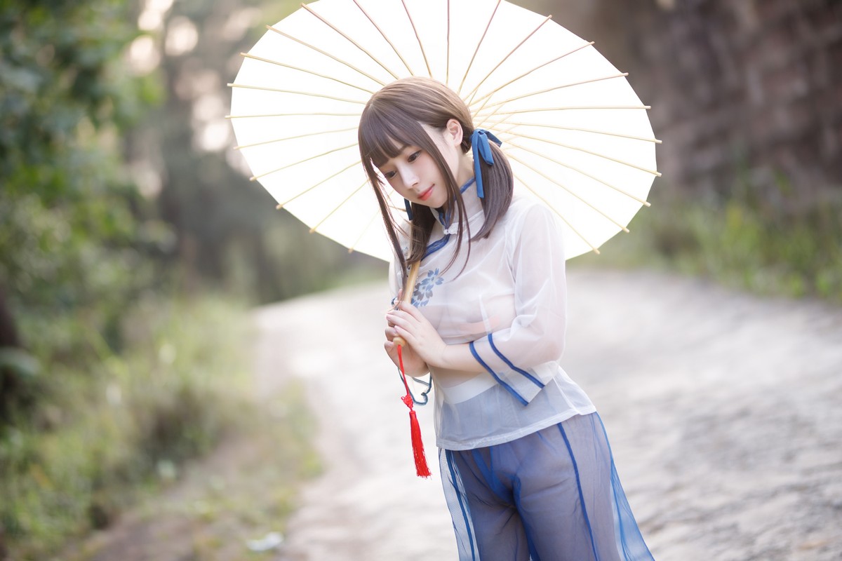 xgyw.top_网络美女胡桃猫Kurumineko乡野小娇妻主题户外脱性感薄透服饰露豪乳诱惑写真69P