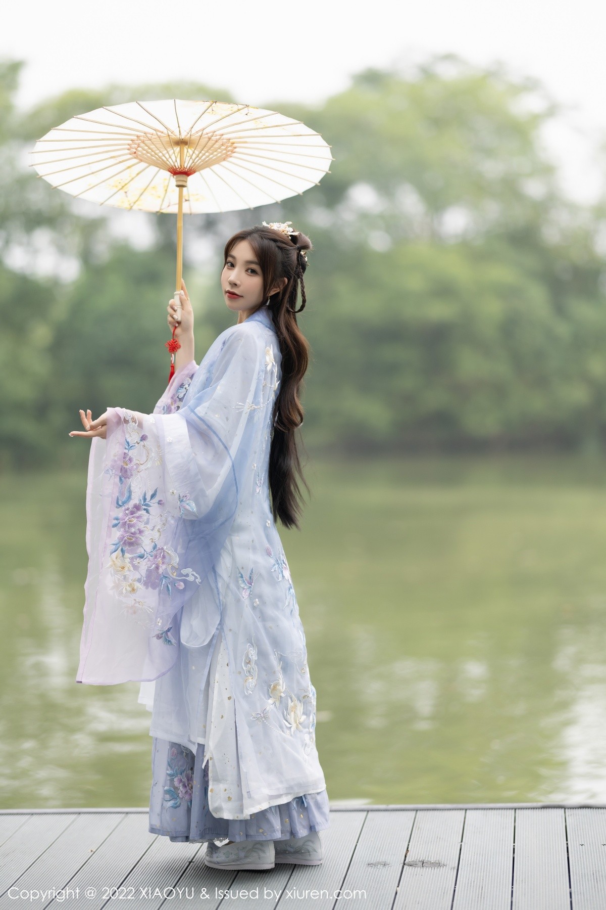 xgyw.top_[XiaoYu画语界]Vol.866_女神徐莉芝Booty杭州旅拍浅紫色古装服配超薄无内肉丝诱惑写真94P