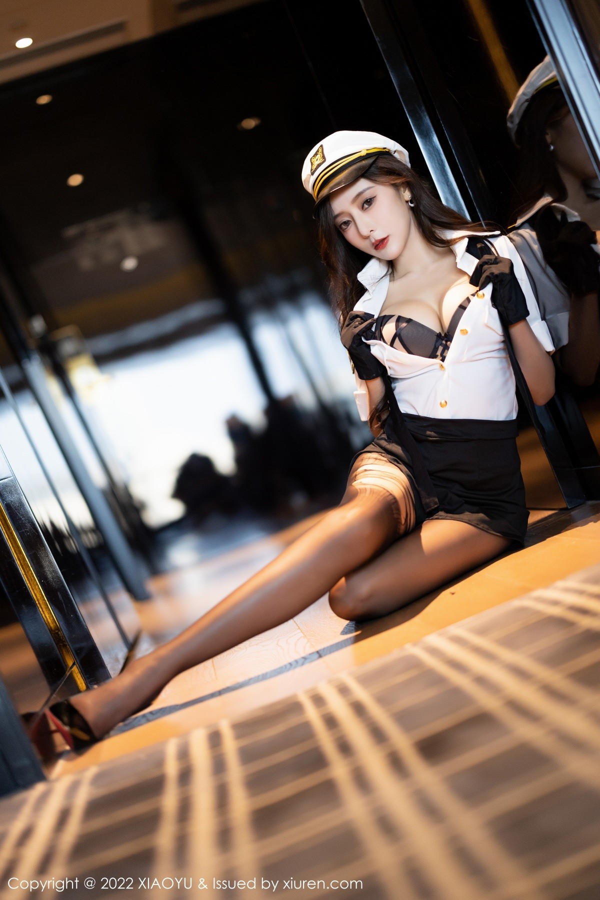 xgyw.top_[XiaoYu画语界]Vol.867_女神王馨瑶yanni韩国女警官制服露蕾丝内衣配破烂黑丝诱惑写真90P