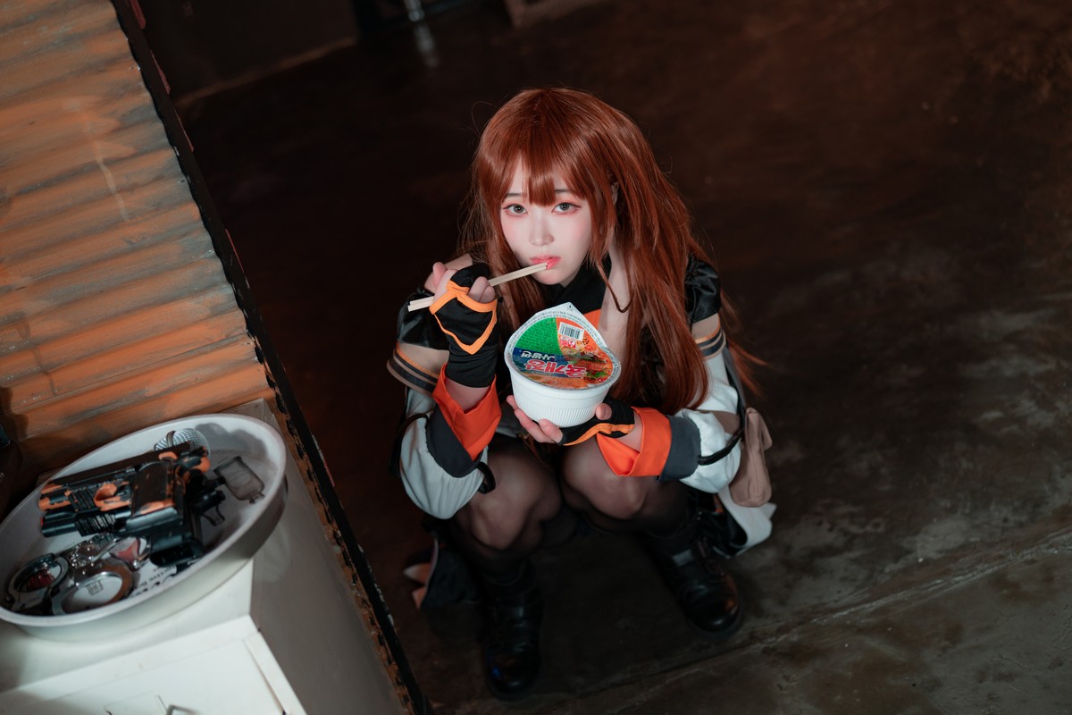xgyw.top_韩国妹子Bambi-Girls Frontline主题户外脱外衣露三点式内衣秀完美身材诱惑写真91P