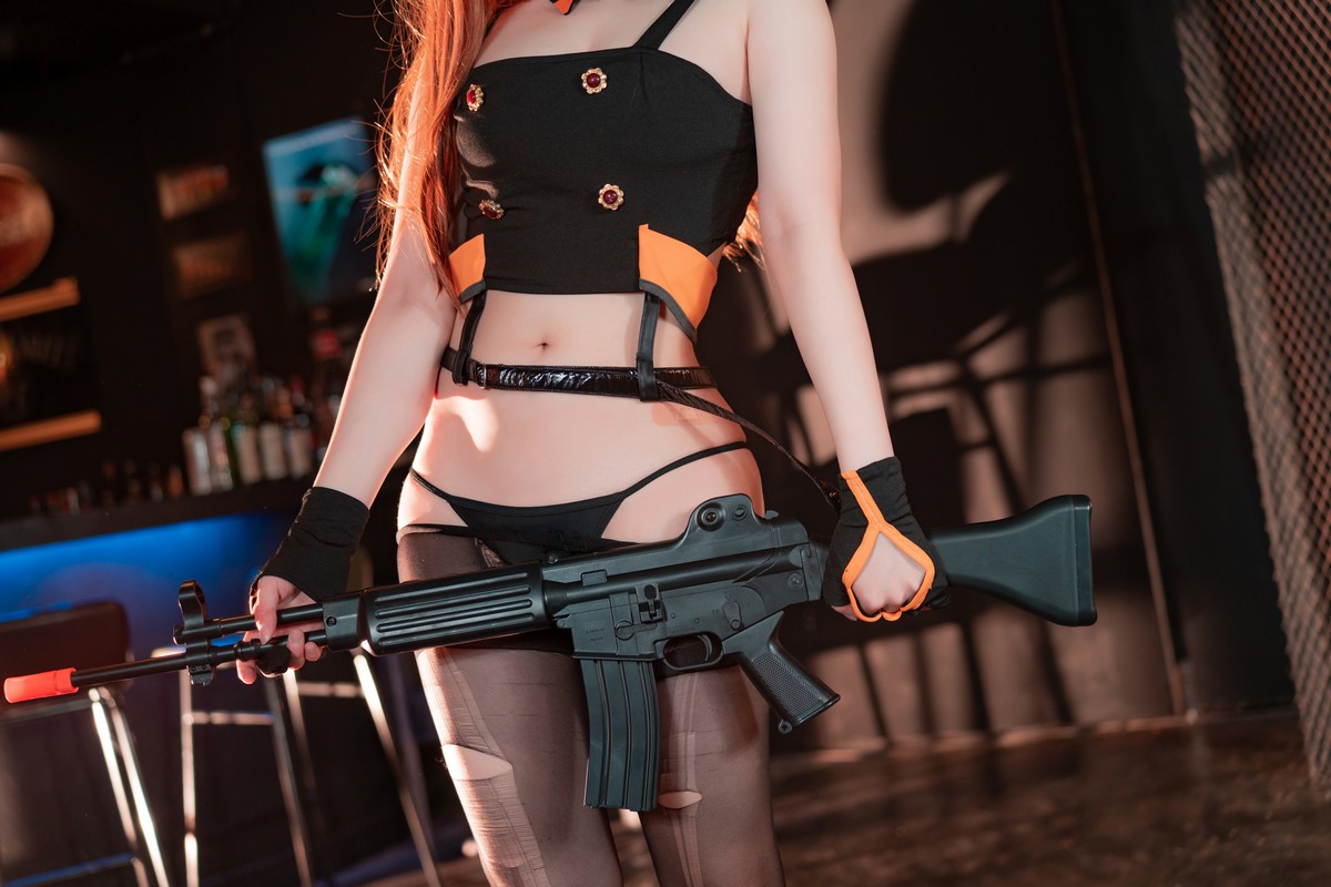 xgyw.top_韩国妹子Bambi-Girls Frontline主题户外脱外衣露三点式内衣秀完美身材诱惑写真91P