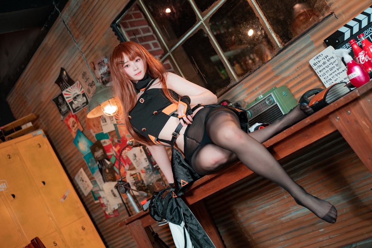 xgyw.top_韩国妹子Bambi-Girls Frontline主题户外脱外衣露三点式内衣秀完美身材诱惑写真91P