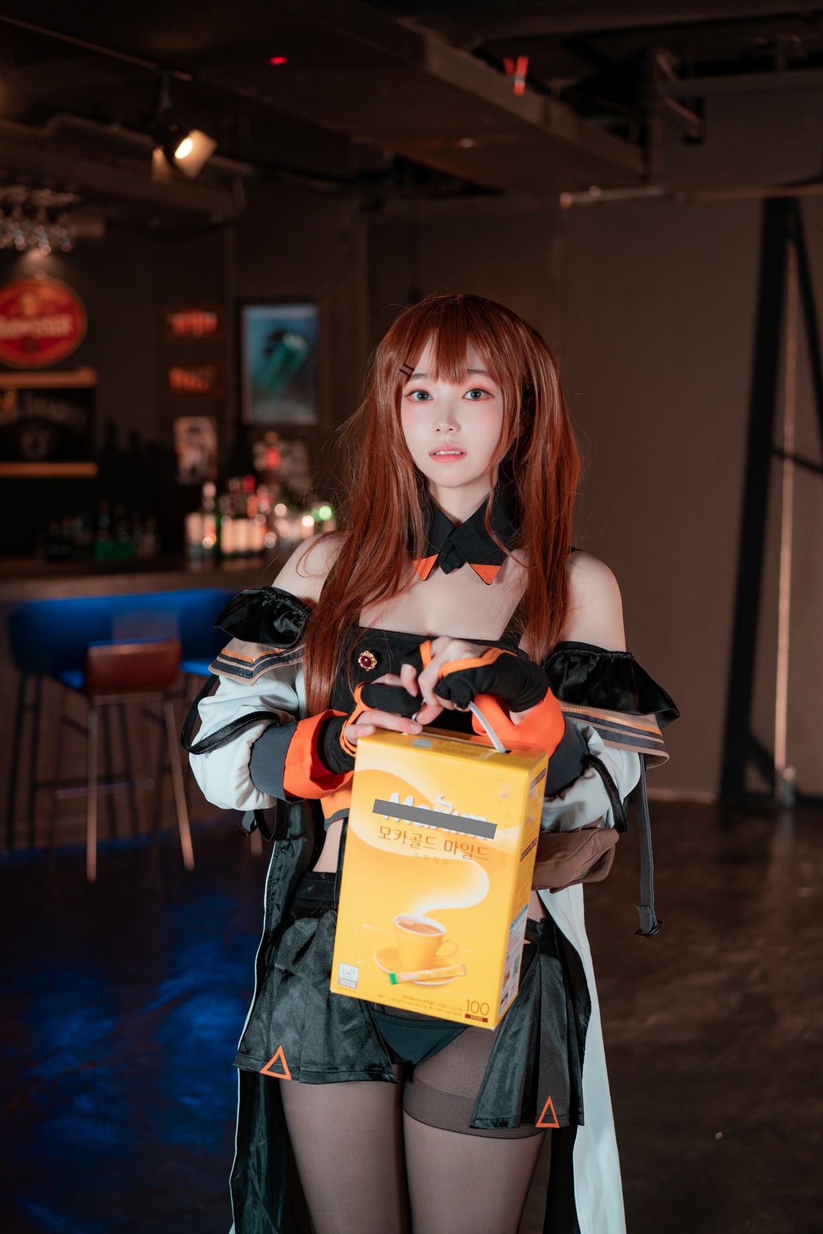 xgyw.top_韩国妹子Bambi-Girls Frontline主题户外脱外衣露三点式内衣秀完美身材诱惑写真91P