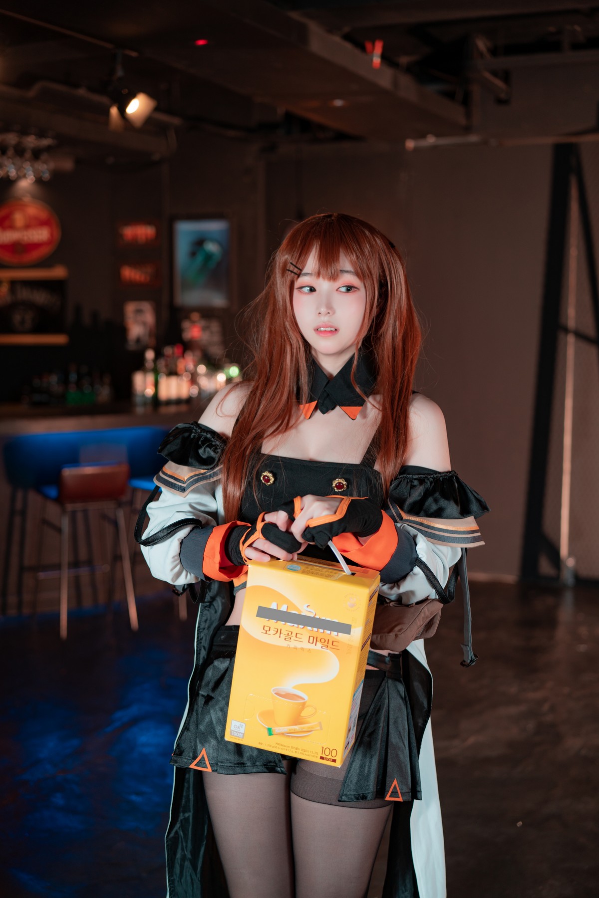 xgyw.top_韩国妹子Bambi-Girls Frontline主题户外脱外衣露三点式内衣秀完美身材诱惑写真91P