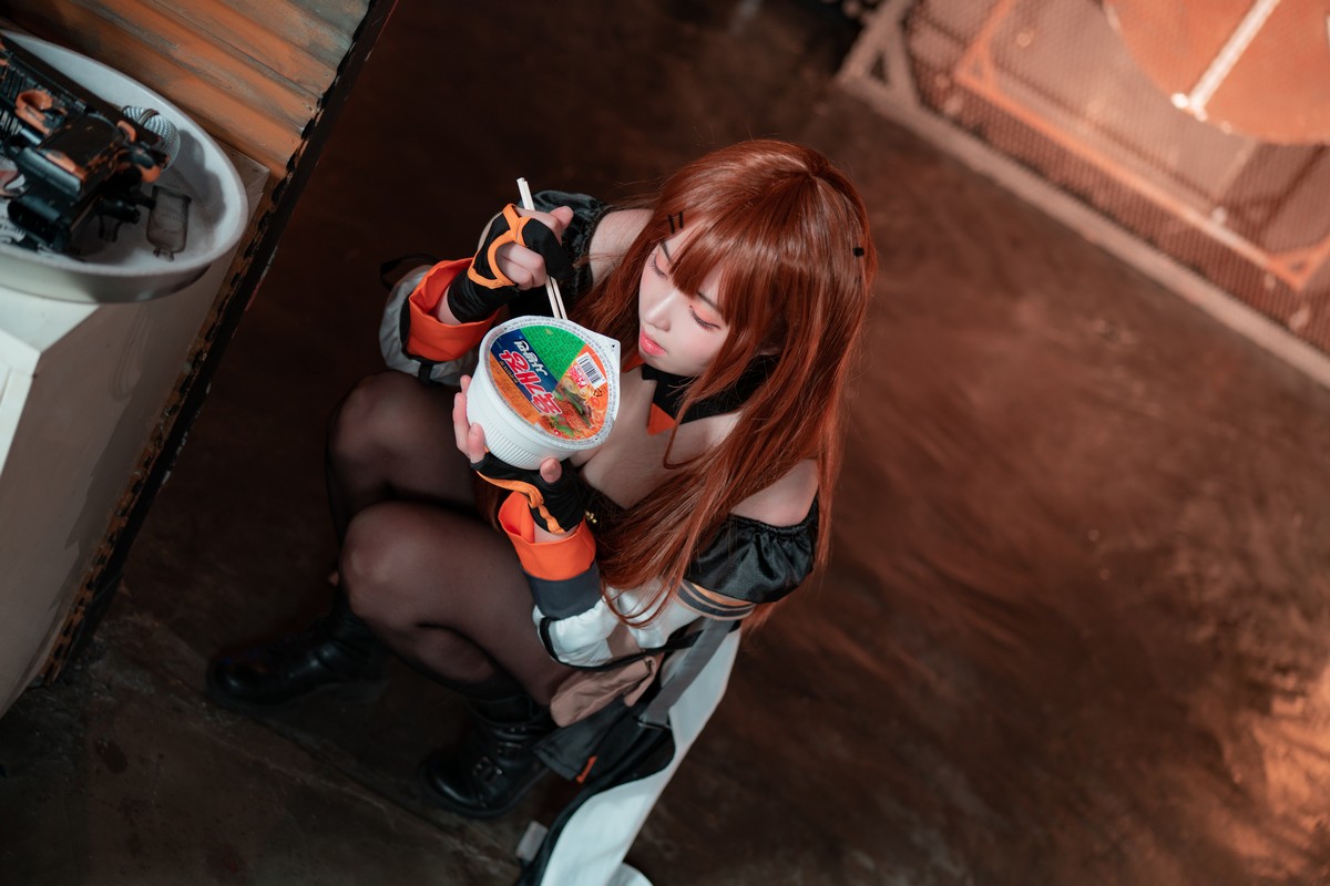 xgyw.top_韩国妹子Bambi-Girls Frontline主题户外脱外衣露三点式内衣秀完美身材诱惑写真91P