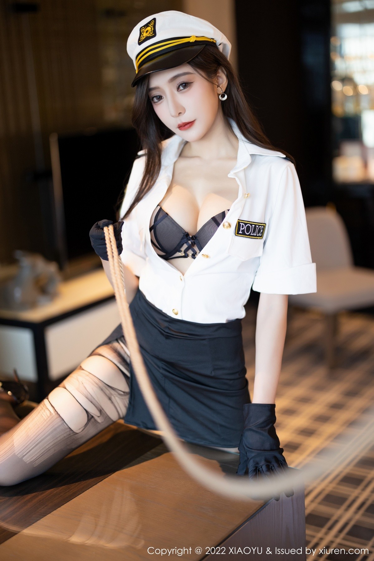 xgyw.top_[XiaoYu画语界]Vol.867_女神王馨瑶yanni韩国女警官制服露蕾丝内衣配破烂黑丝诱惑写真90P
