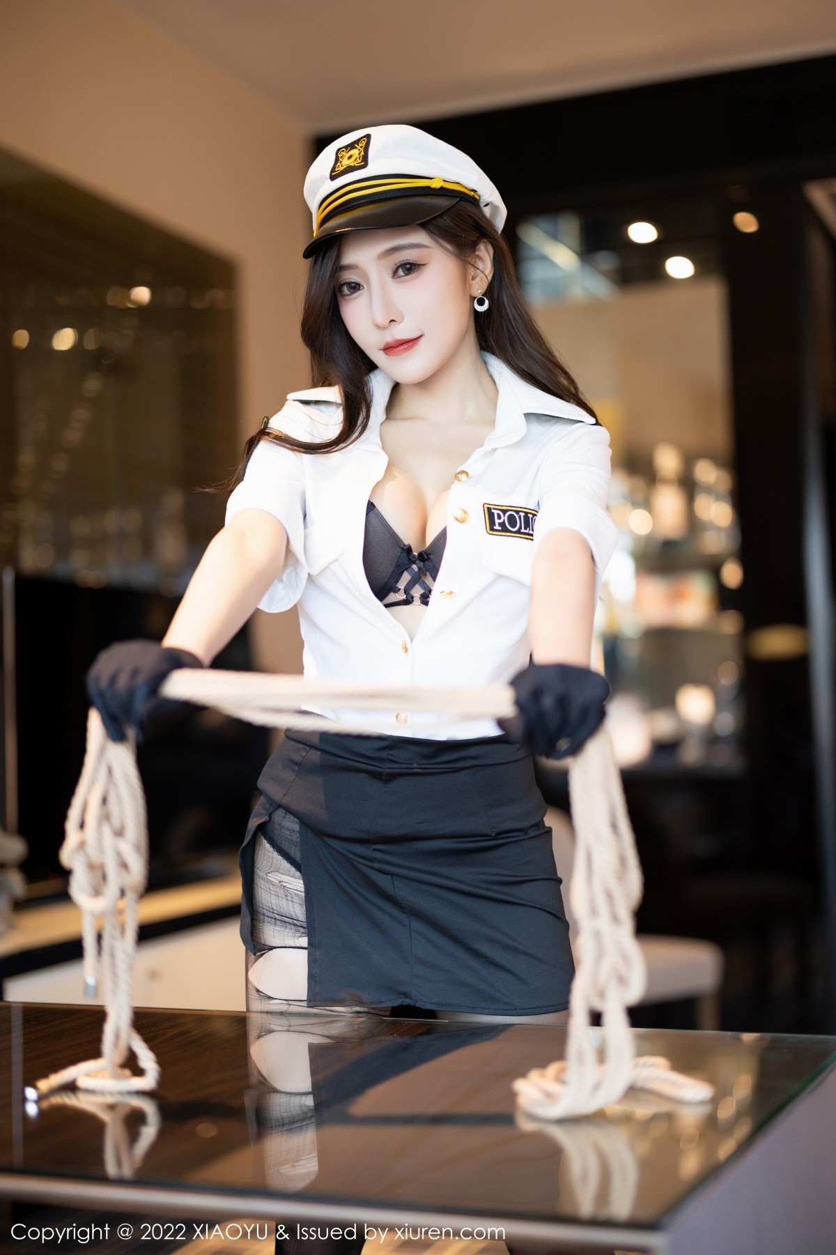 xgyw.top_[XiaoYu画语界]Vol.867_女神王馨瑶yanni韩国女警官制服露蕾丝内衣配破烂黑丝诱惑写真90P
