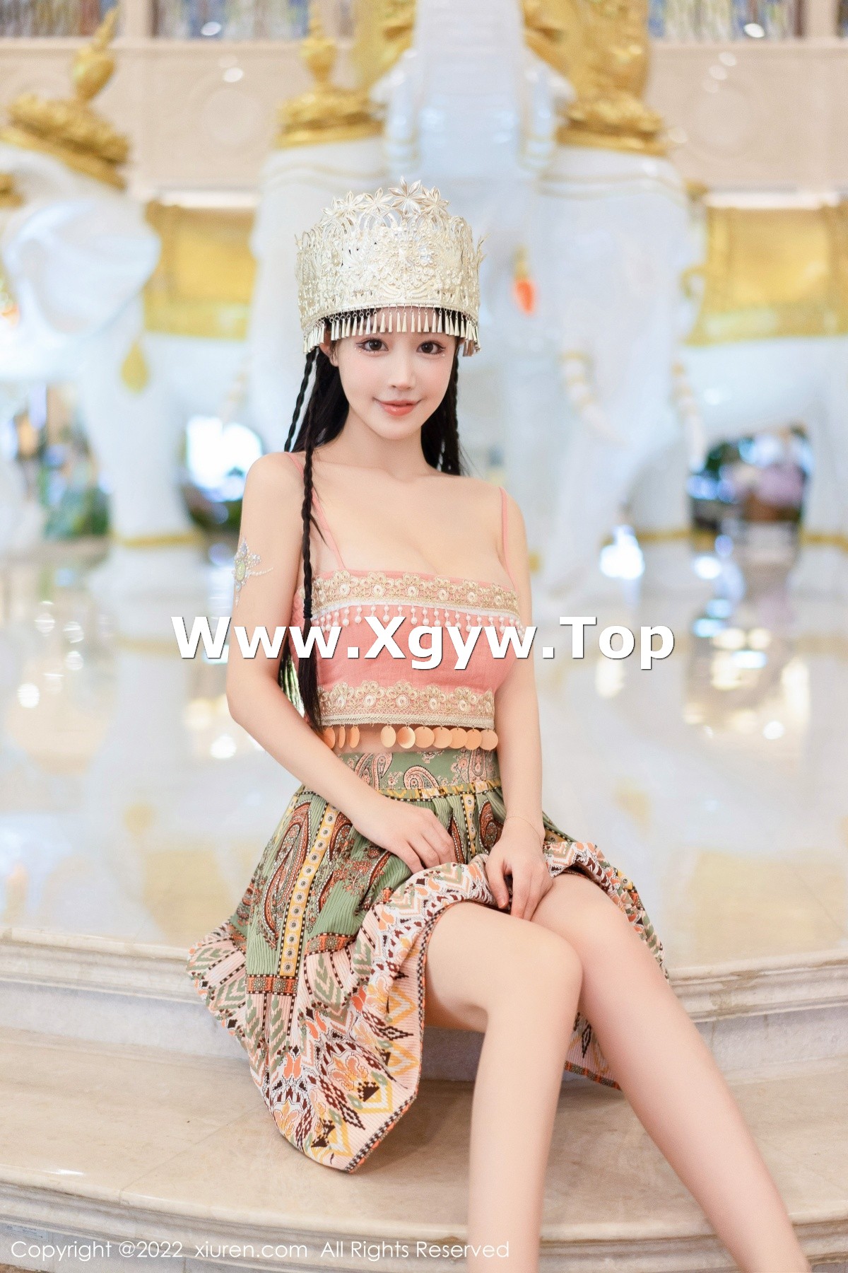 xgyw.top_XiuRen第5615期_女神朱可儿Flora民族服饰装扮性感粉色吊带露傲人豪乳诱惑写真70P
