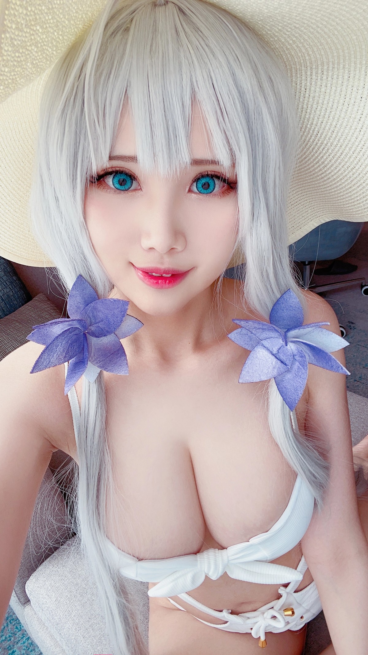 xgyw.top_Coser美女萱-KaYa阿兹雷恩伊拉斯特里亚斯主题白色蕾丝内衣秀惹火身材诱惑写真70P