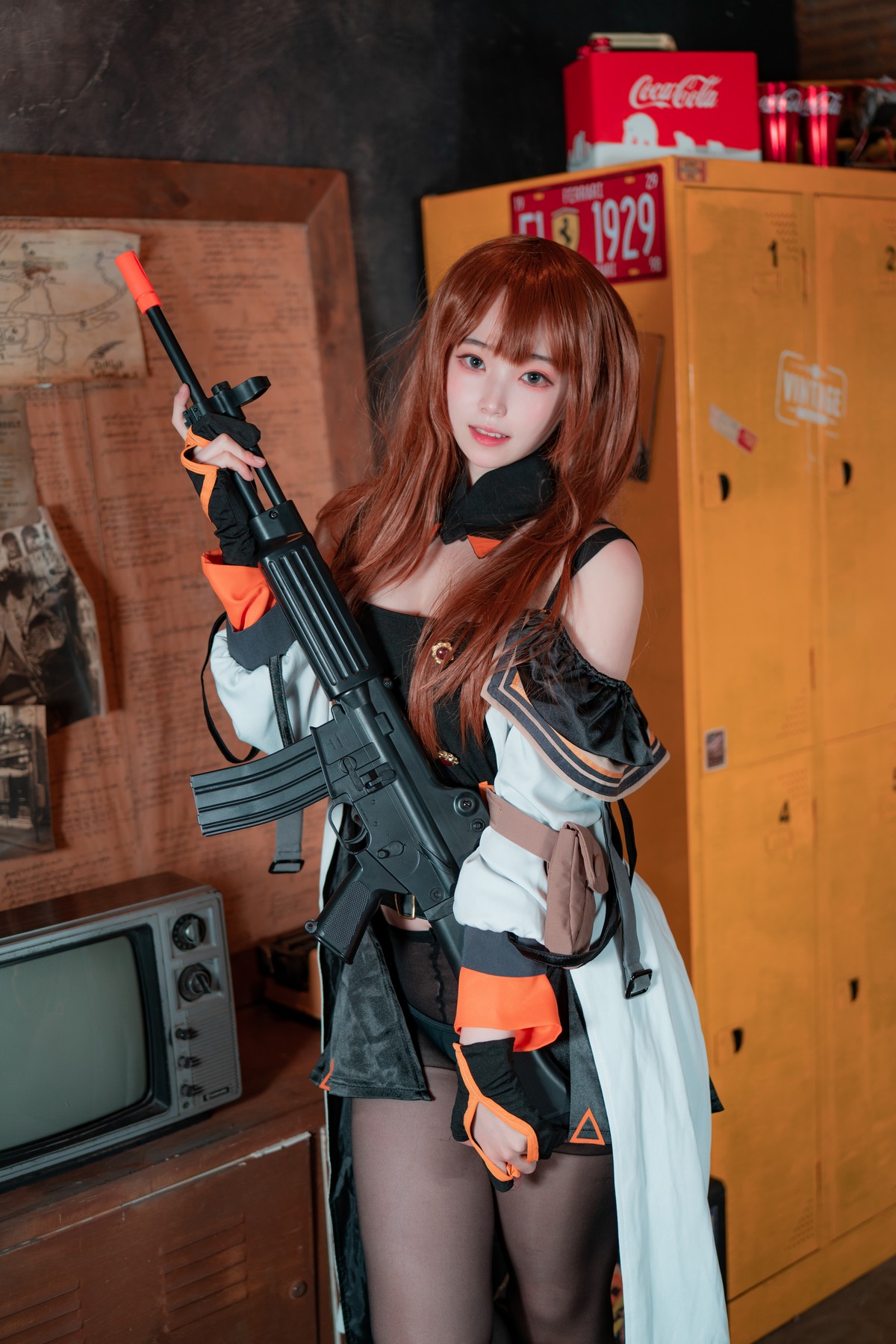 xgyw.top_韩国妹子Bambi-Girls Frontline主题户外脱外衣露三点式内衣秀完美身材诱惑写真91P