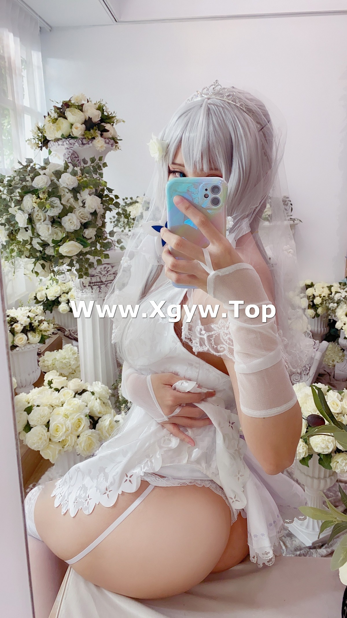 xgyw.top_Coser美女萱-KaYa阿兹雷恩伊拉斯特里亚斯主题白色蕾丝内衣秀惹火身材诱惑写真70P