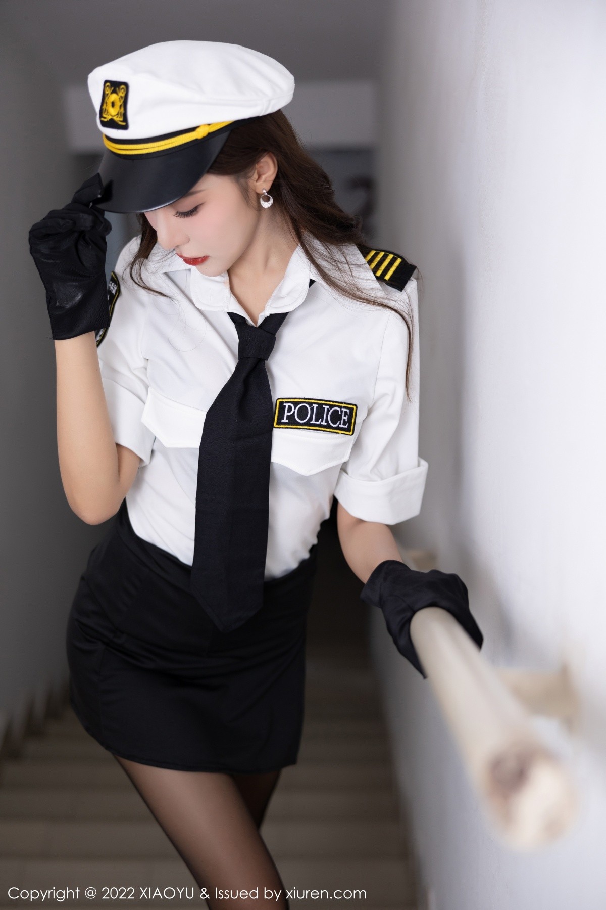 xgyw.top_[XiaoYu画语界]Vol.867_女神王馨瑶yanni韩国女警官制服露蕾丝内衣配破烂黑丝诱惑写真90P