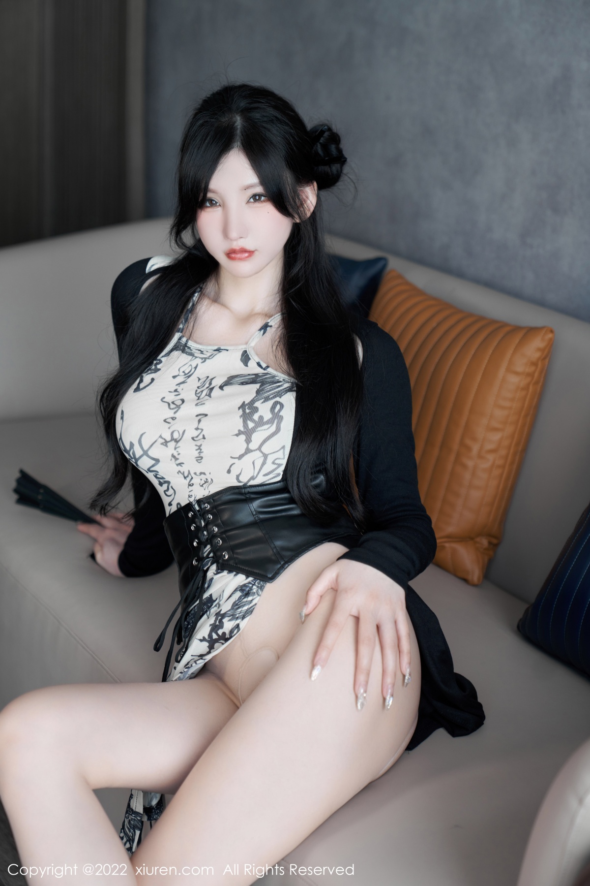 xgyw.top_XiuRen第5623期_女神周于希Sally性感拼色连衣裙配超薄开档肉丝绝美诱惑写真94P
